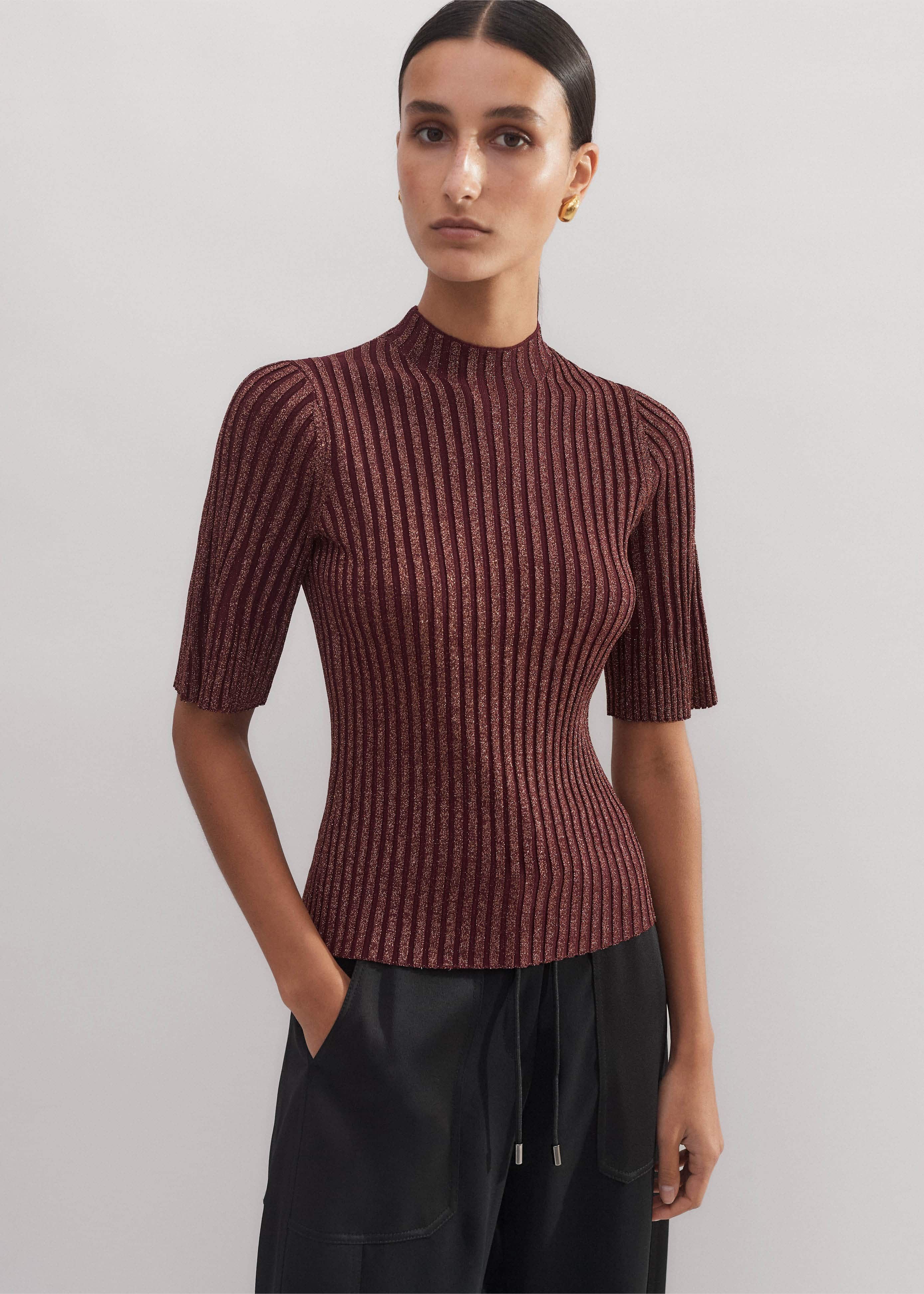 enof rib knit top（WREN RIB KNIT TOP BLACK – FAYT The Label）