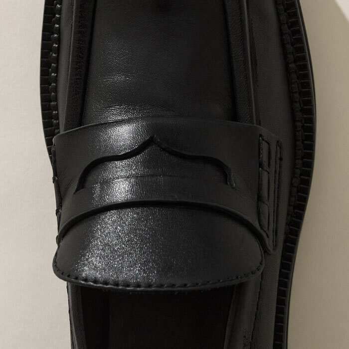 Black Chunky Square Toe Loafer | Women's Footwear | ME+EM
