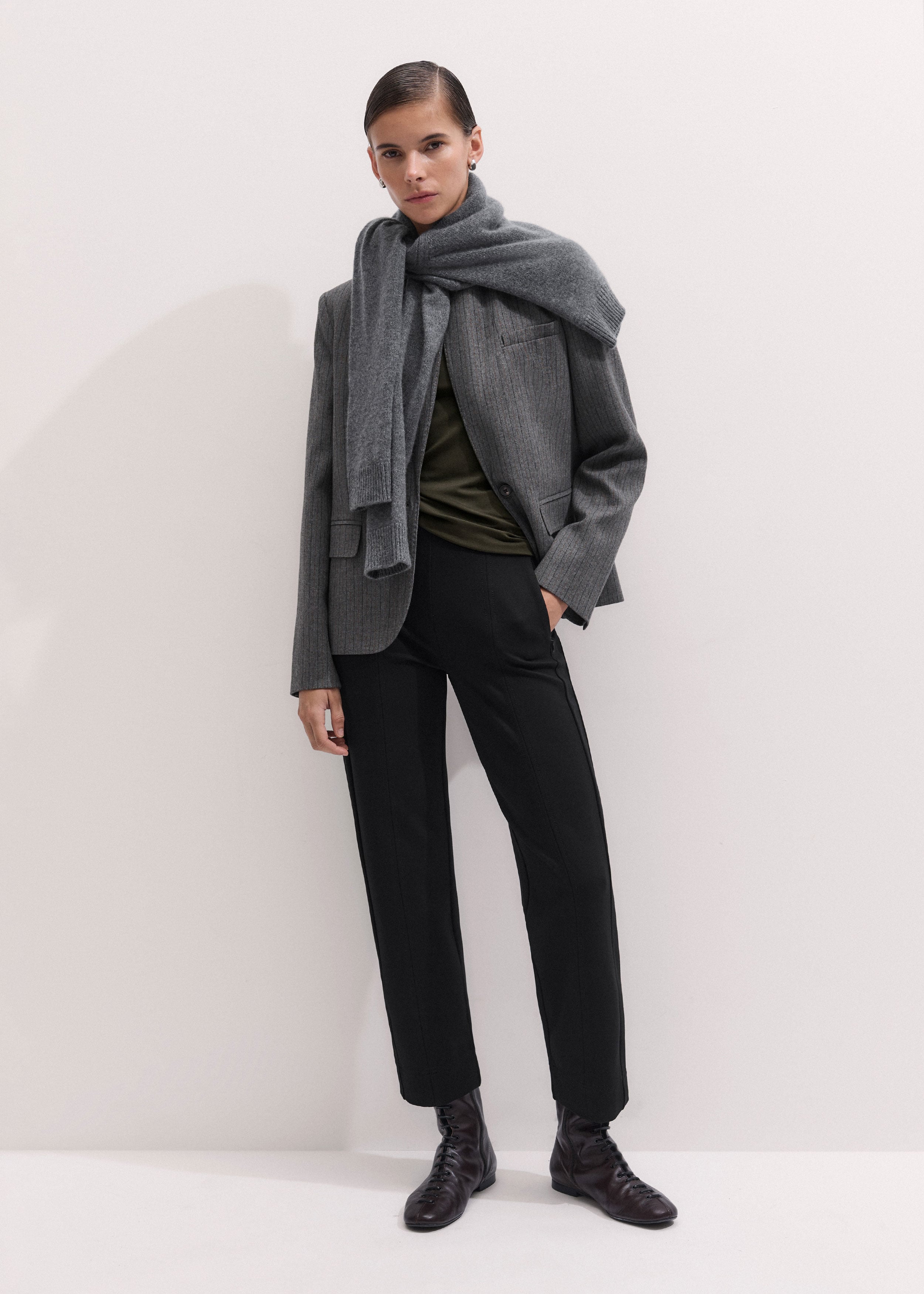 Slim Crop Trouser