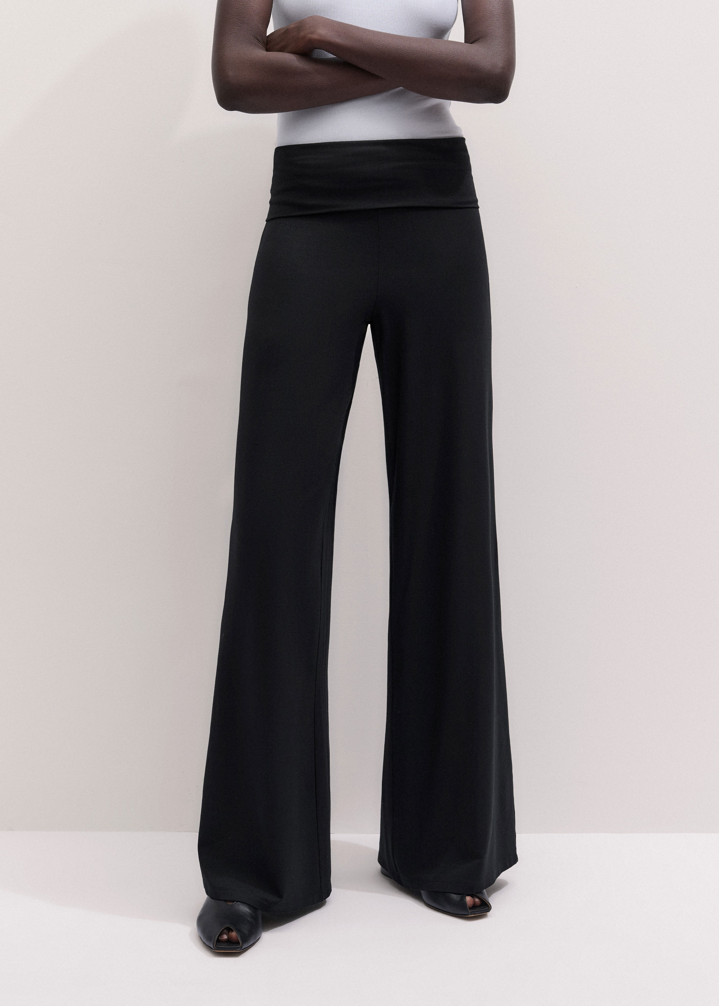 ENFOLD　CIRCLE DRAPE PANTS　ネイビー　サイズ36 Women's Navy Icon Palazzo Pant | ME+EM