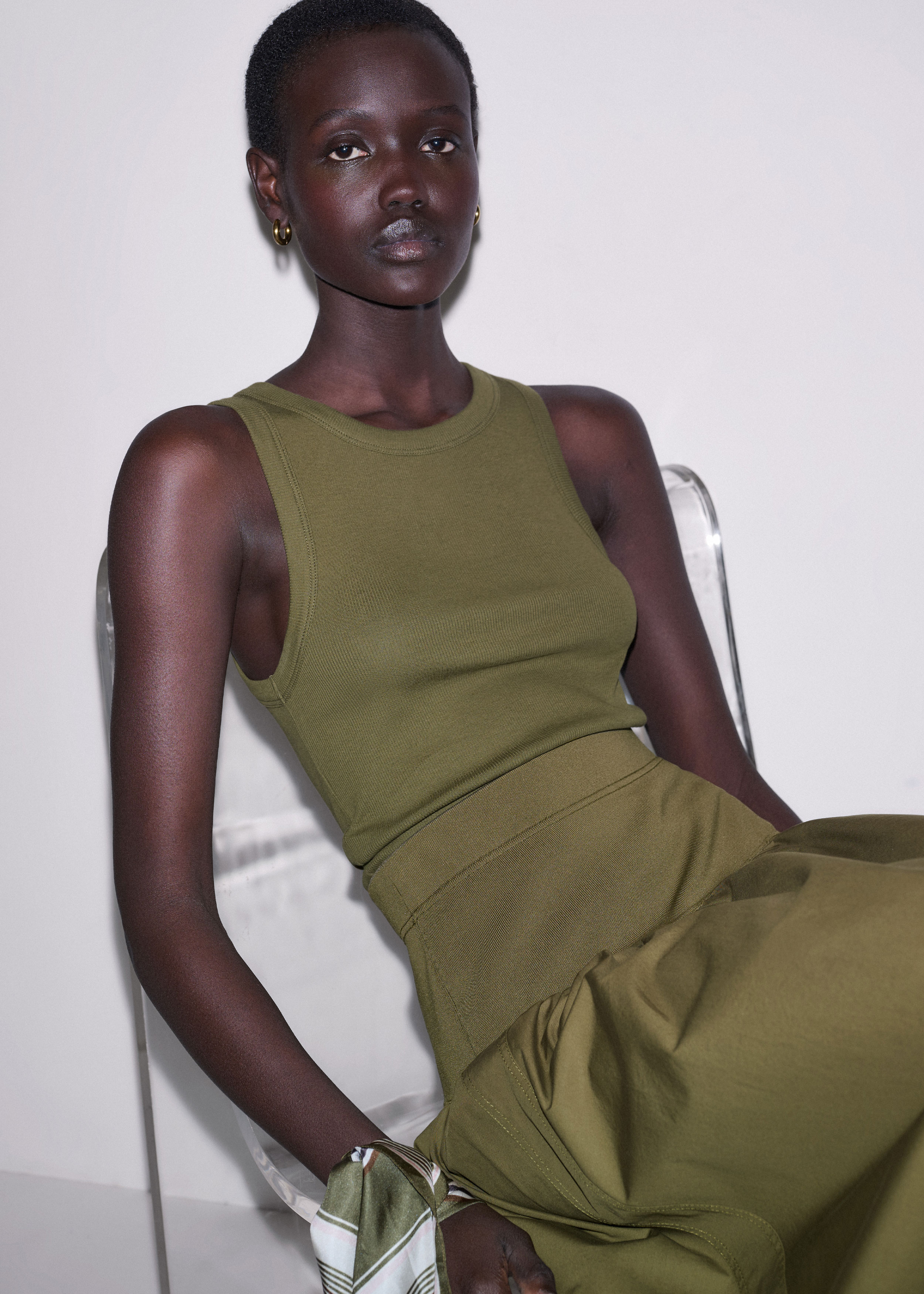 Me+em Ultimate Crew Neck Vest Olive Green