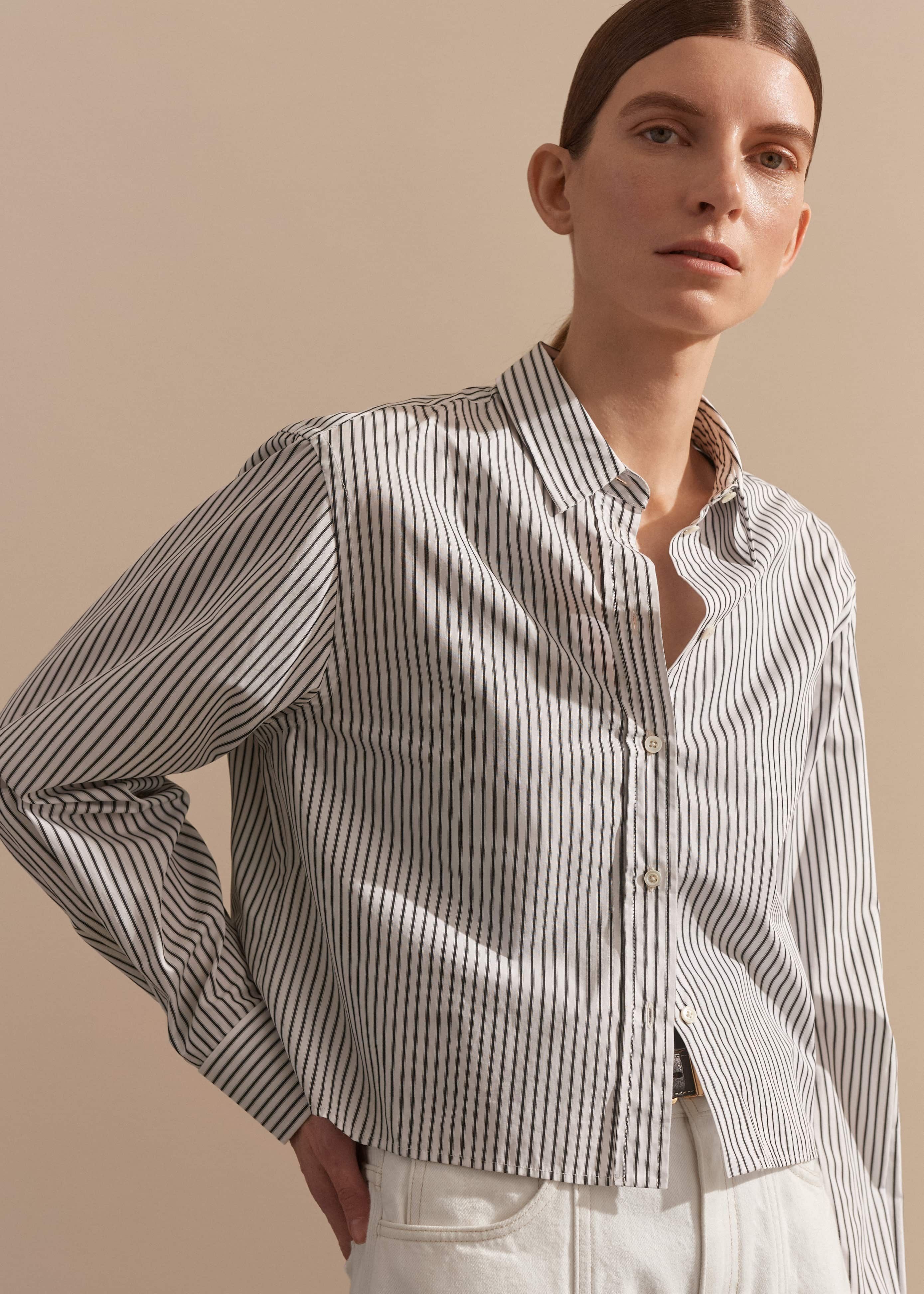 【2plan】Russo Stripe Crop Shirt Harlie Short-sleeve Cropped Shirt - Blue | Levi's® US