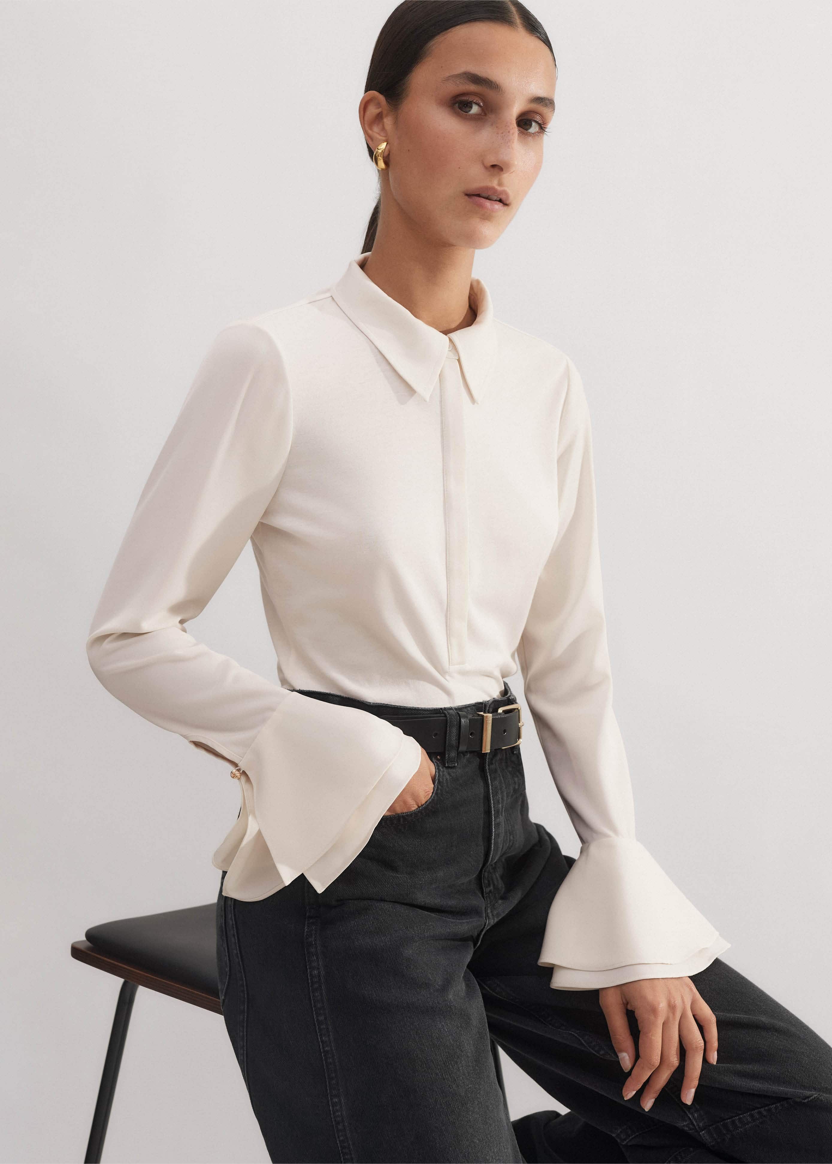 【新品未着用】MEER. AMERICAN SLEEVE FLARE TOP 80111023_482_main.jpg?sw=968&