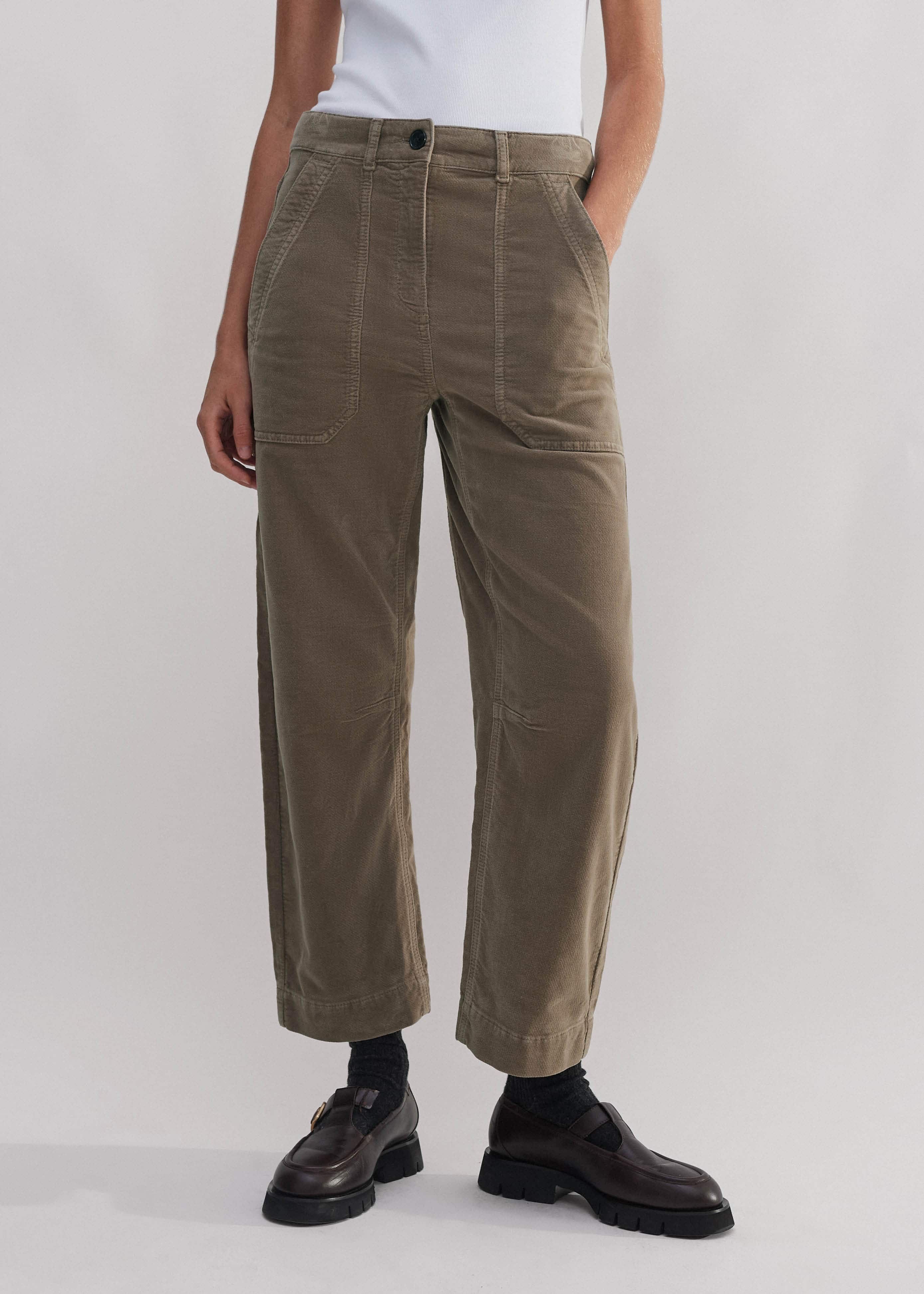 Women's Brown Washed Velvet Engineered-Leg Pant | ME+EM