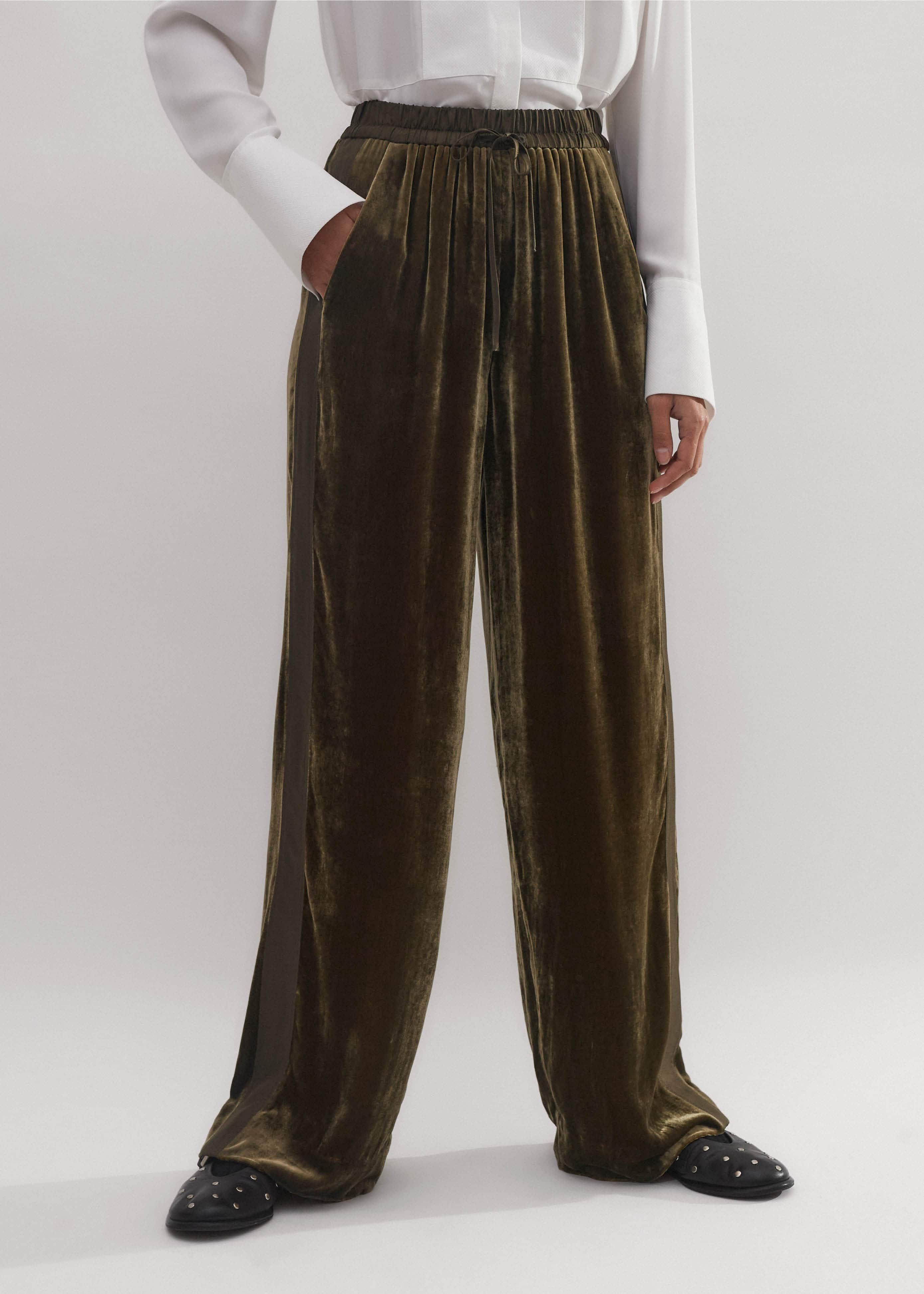 Silk-Blend Velvet Relaxed Tapered Pant