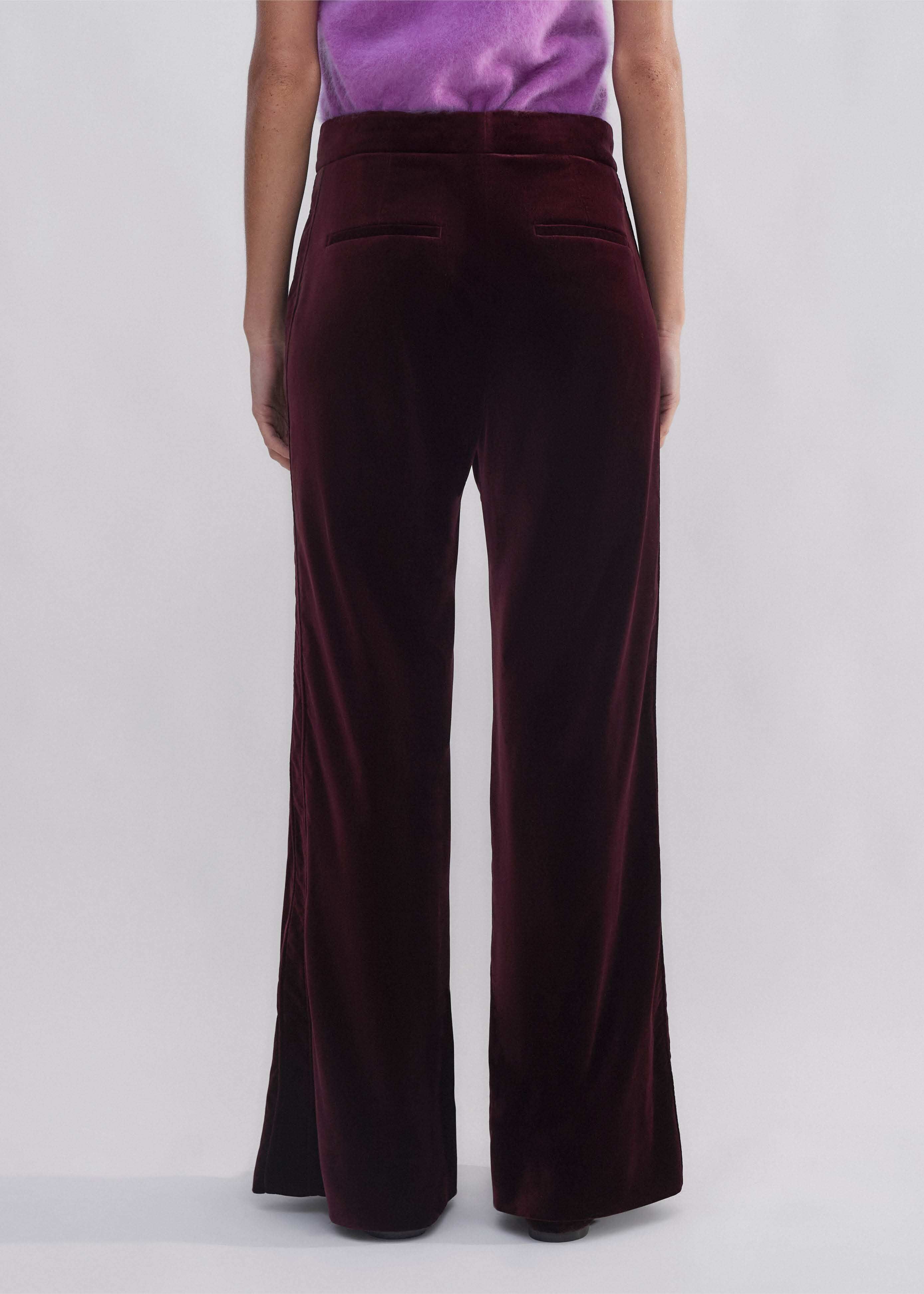 【INCHANT ME】Ribbed Velour Banding Wide Pants WDIRARA Women's Plus Size Ribbed Velvet Elastic Waist Flare