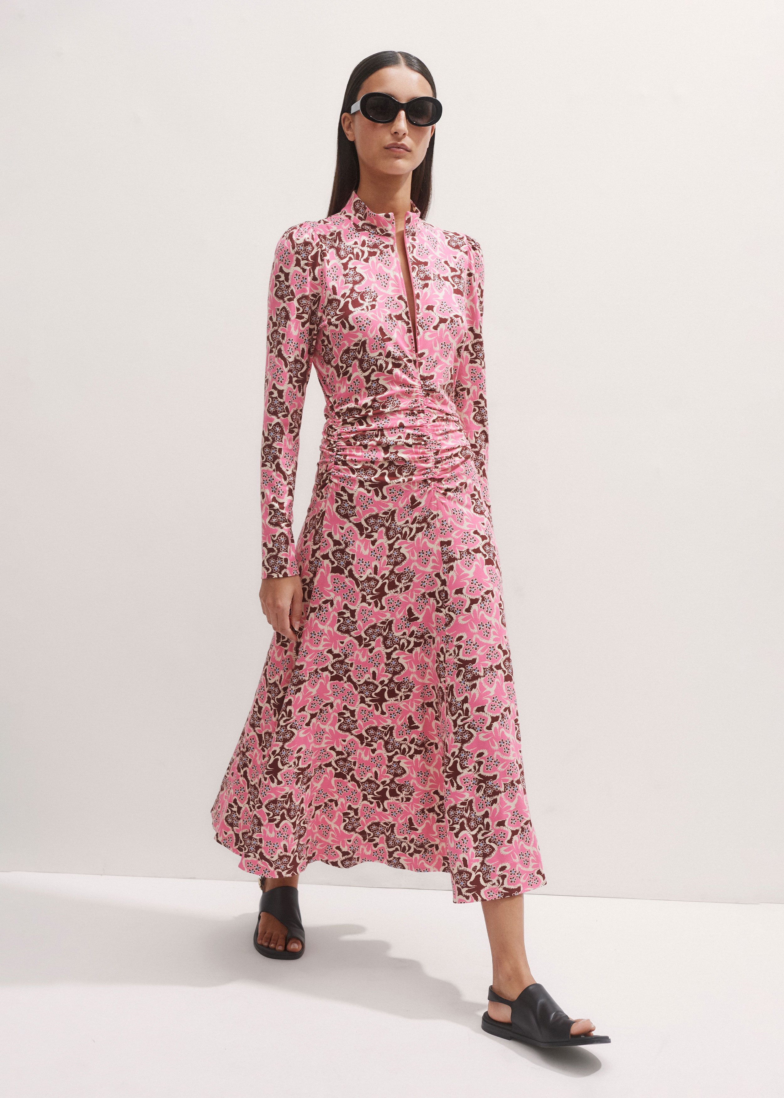 ワンピース Mallorca Back Ribbon Floral Dress 新品タグ付き Mallorca Back Ribbon Floral Dress - メルカリ