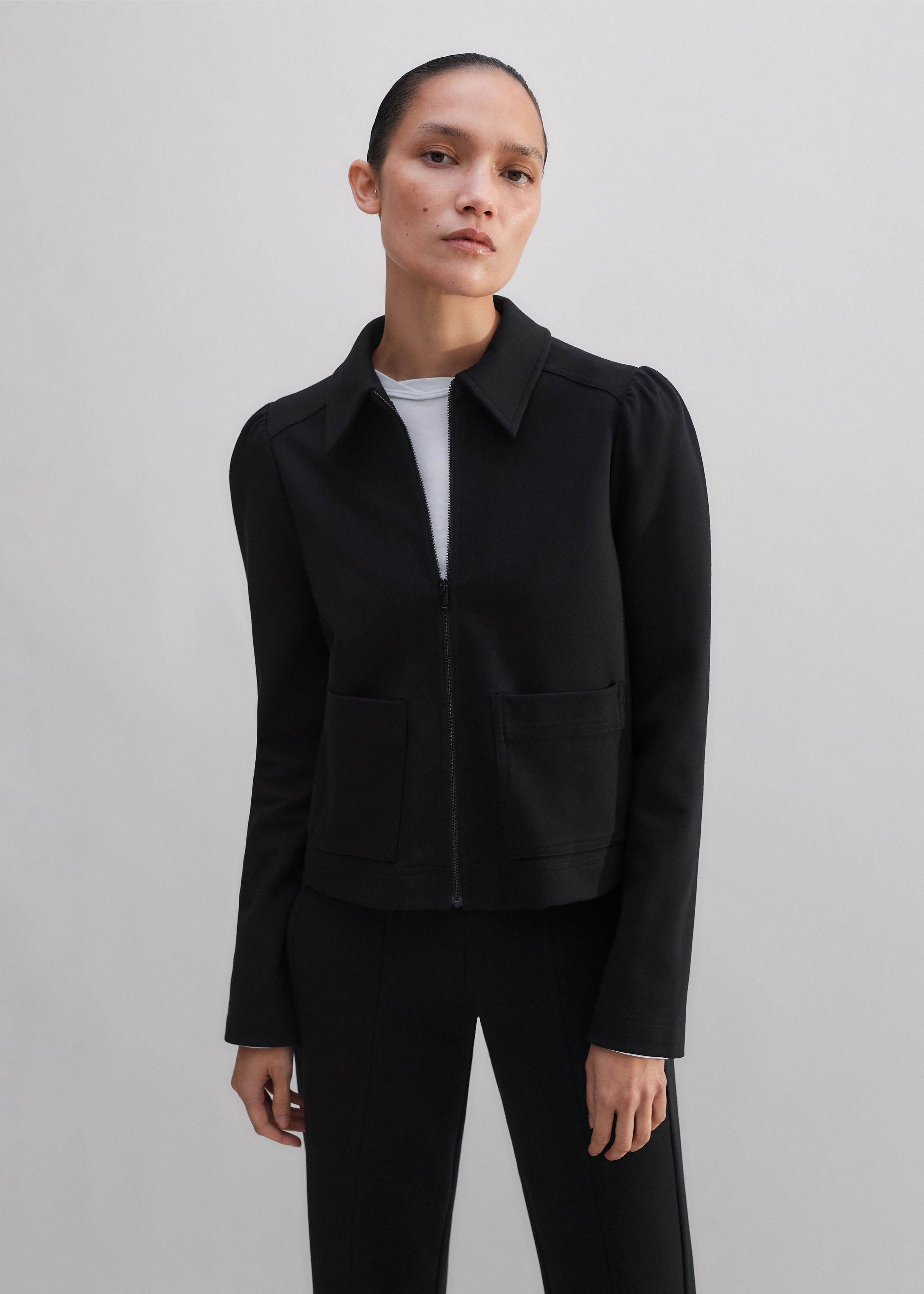 NO POINT セットアップ【XL】BLACK Women's Black Travel Tailoring Zip Up Box Top + Kick Flare