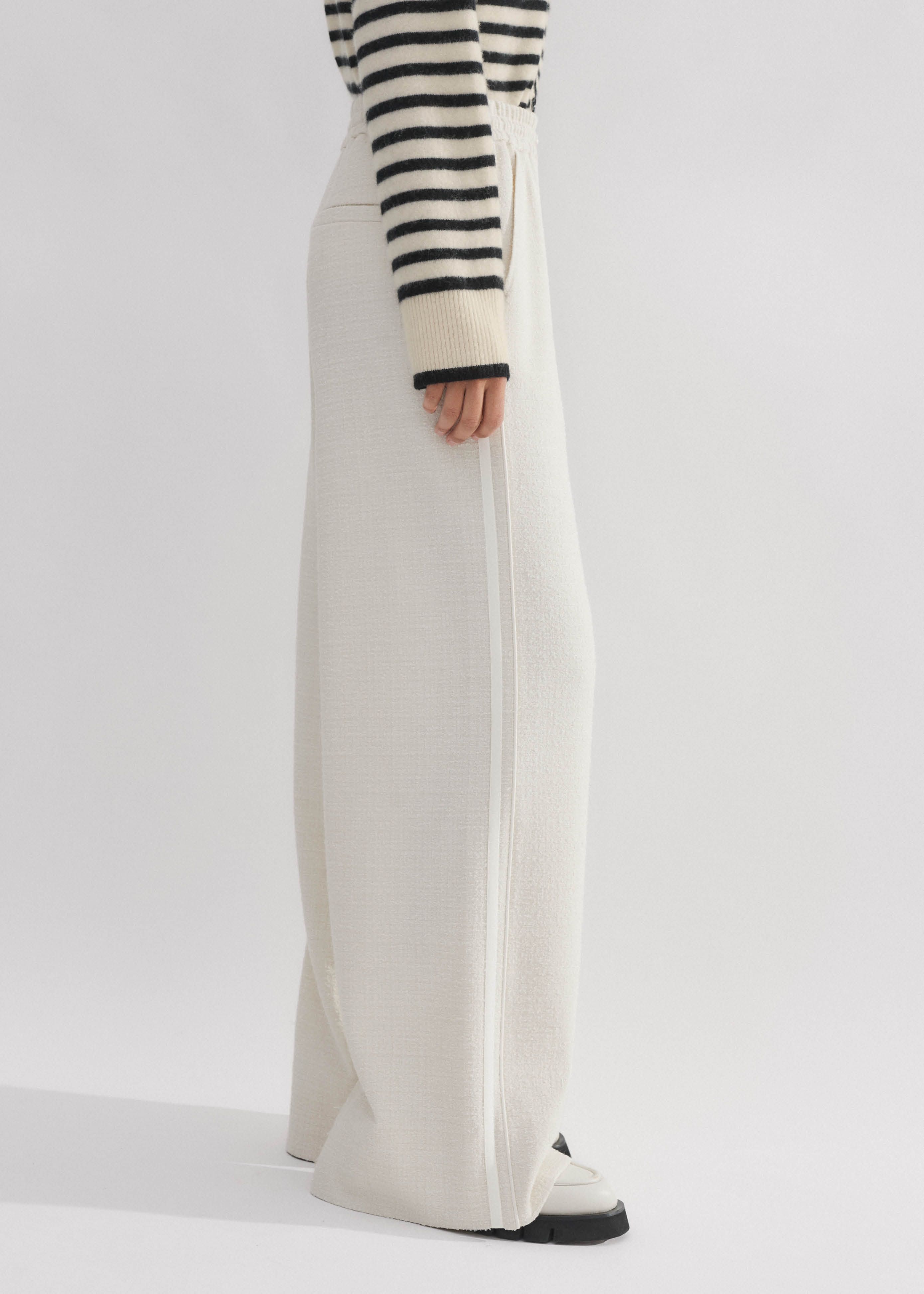 Women's Cream Textured Tailoring Wide-Leg Track Pant | ME+EM