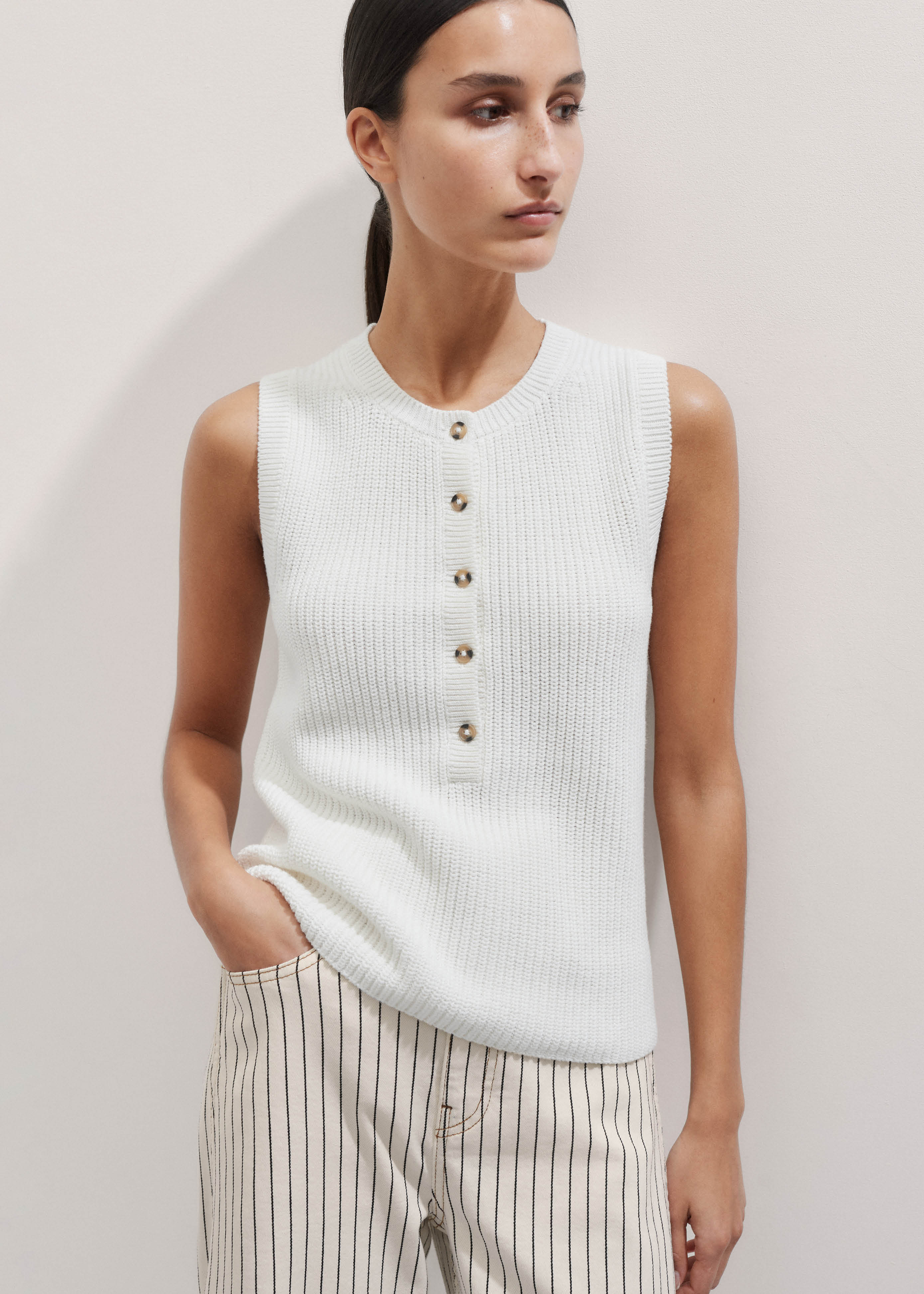 HUMAN MADE 24SS KNIT VEST WHITE L 新品 26141_cb1b3f4919-