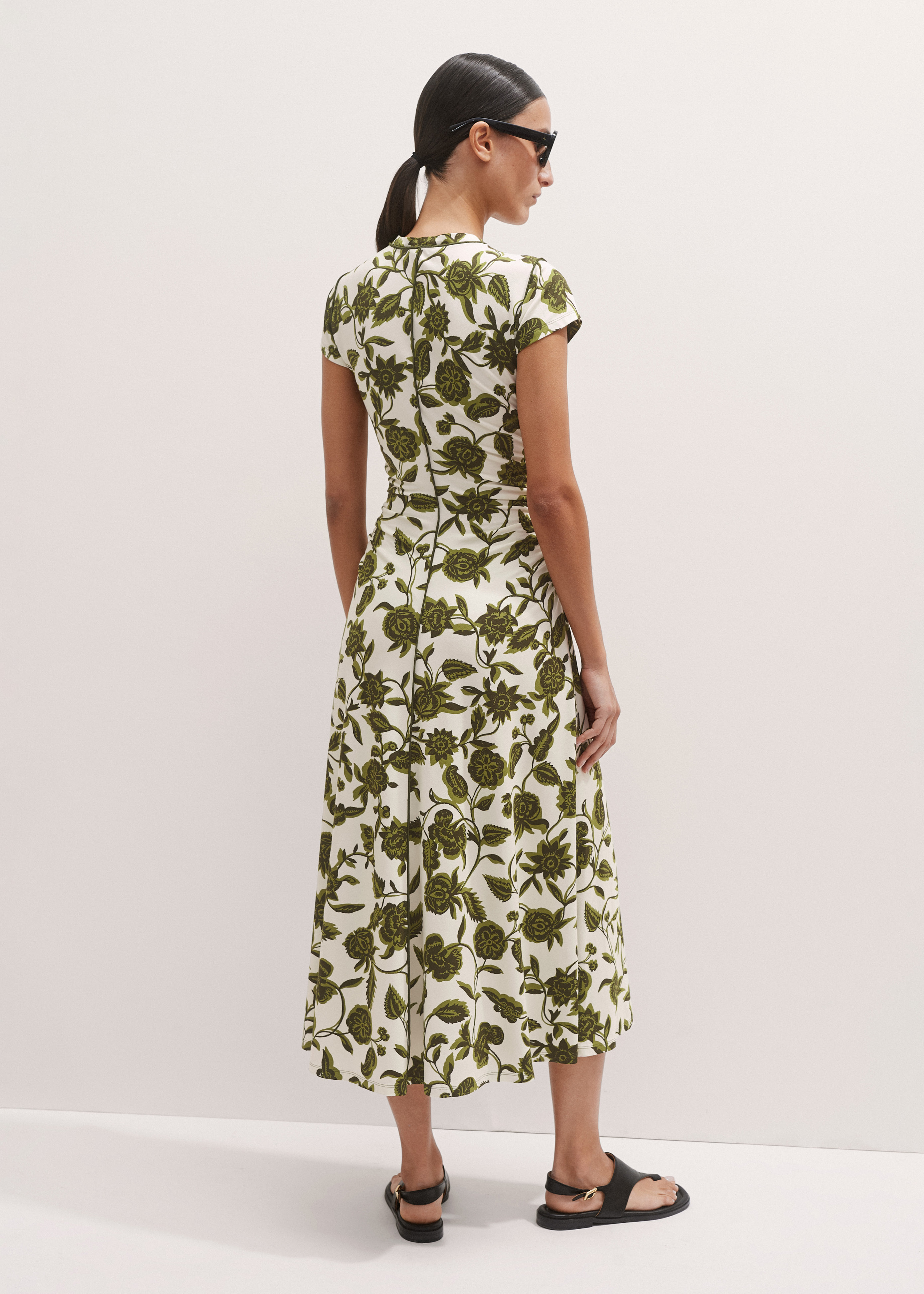 ワンピース rSunflower-Printed Midi Dress Her lip to（ハーリップトゥー）の「Sunflower-Printed Midi