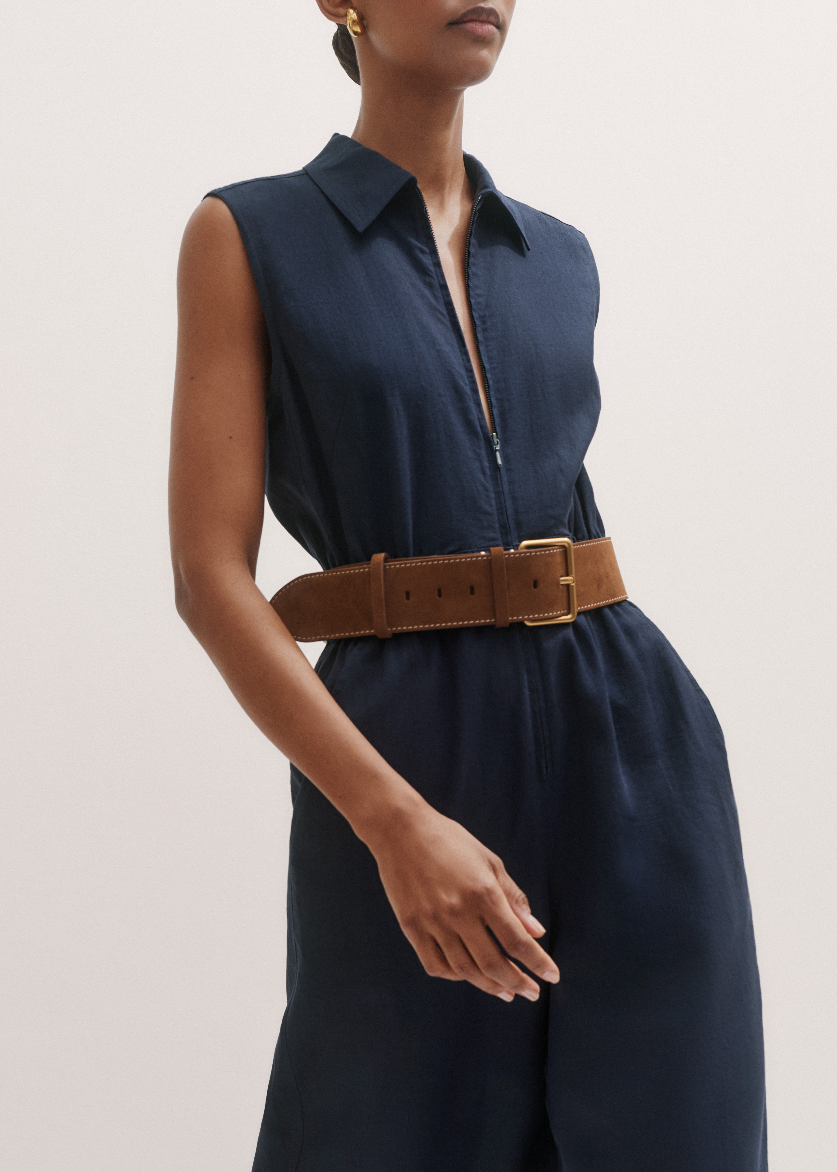 新品未使用　NEAU SLEEVELESS JUMPSUIT サイズ0 06602-