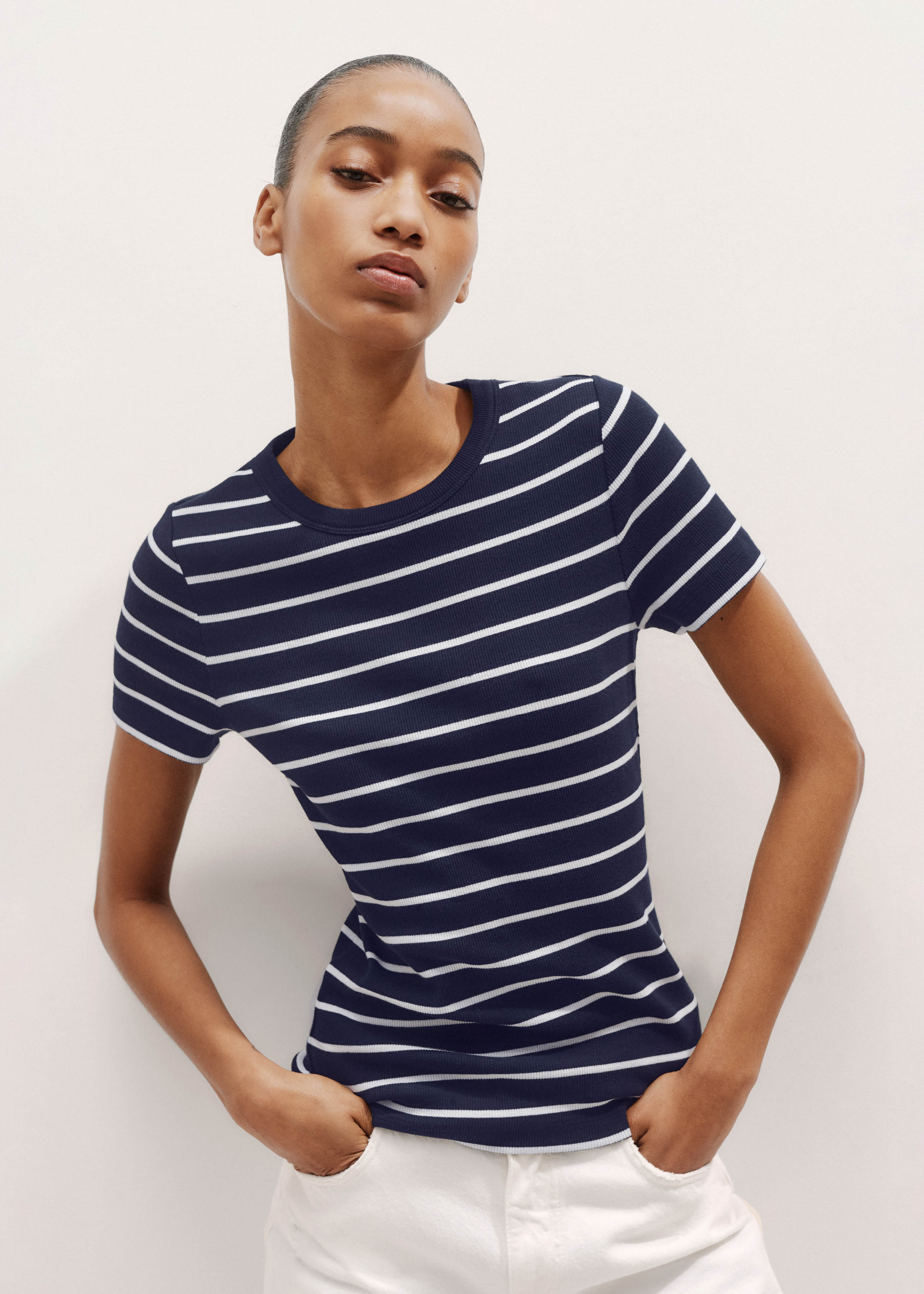 Women's Black Pleat Front V-Neck Top | ME+EM