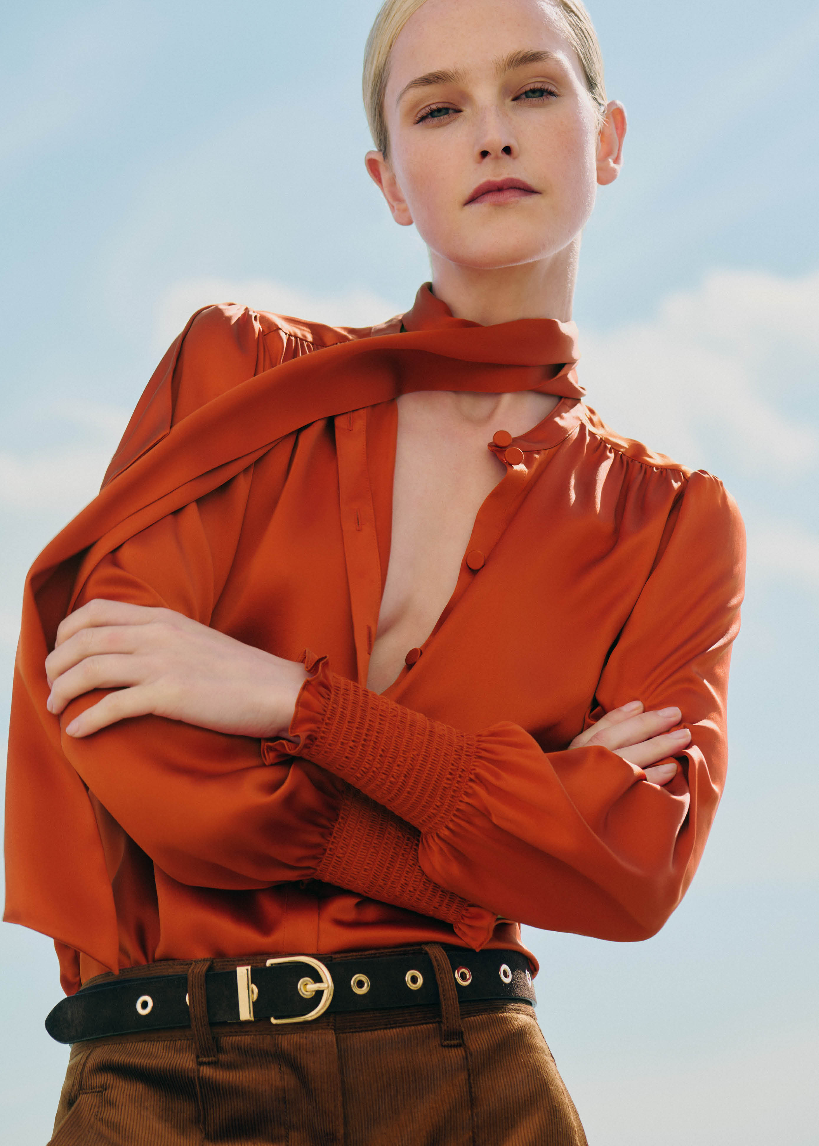 Straight Blouse + Tie