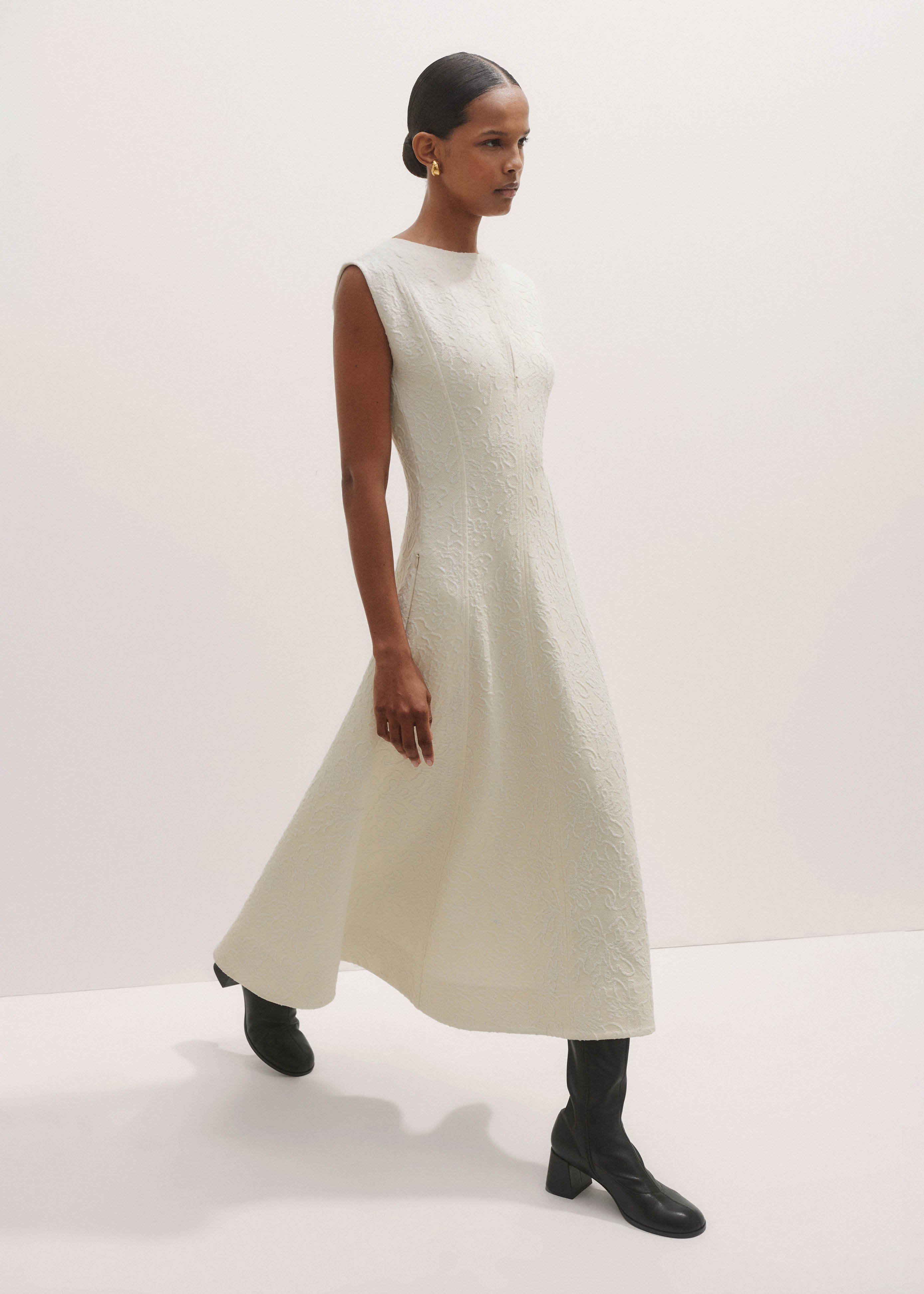Women's Cream Floral Jacquard Midi Dress | ME+EM
