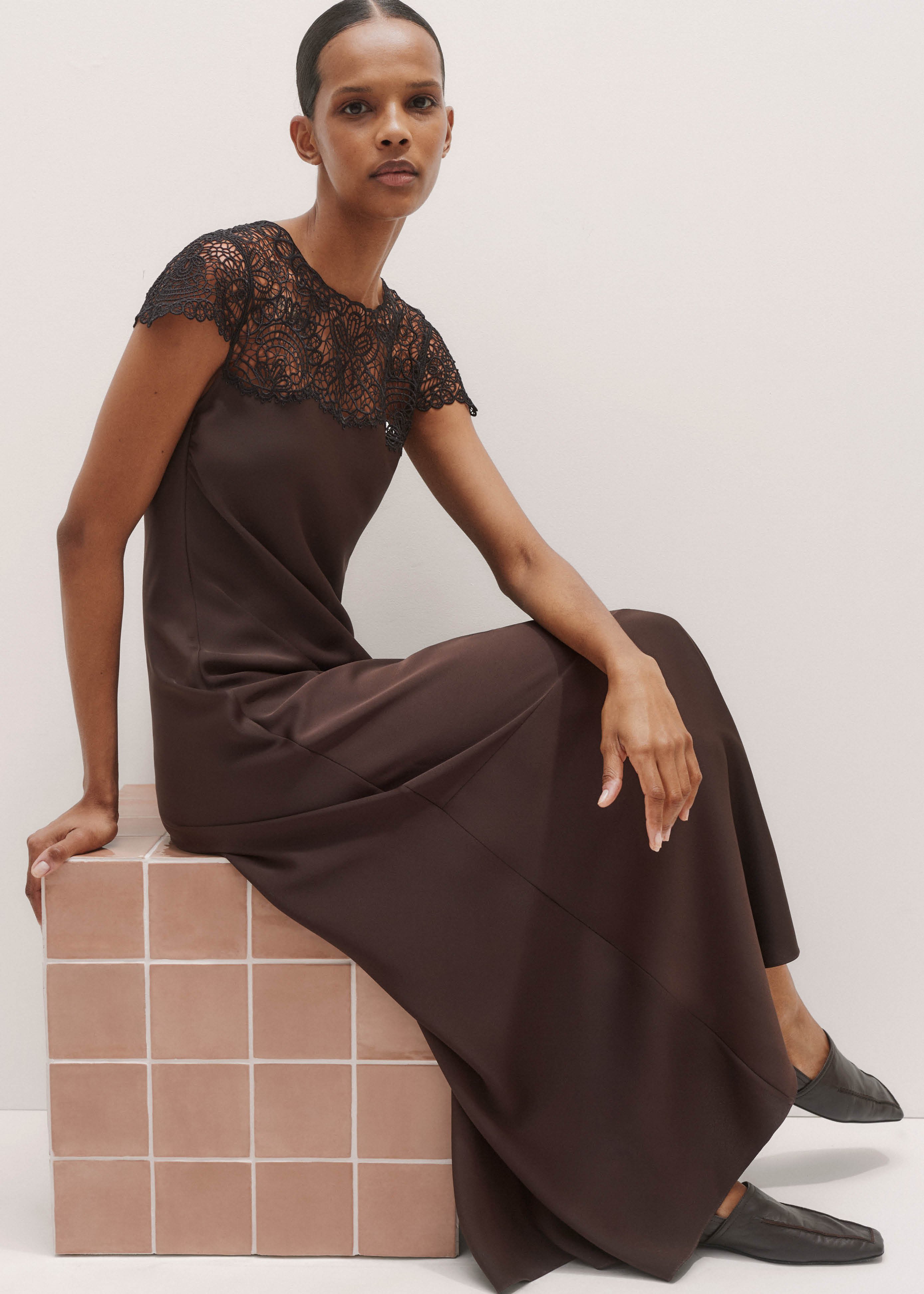 ワンピース WMV Visvim Lace Brown Dress WMV Visvim Lace Brown Dress Bias-Cut Maxi Dress