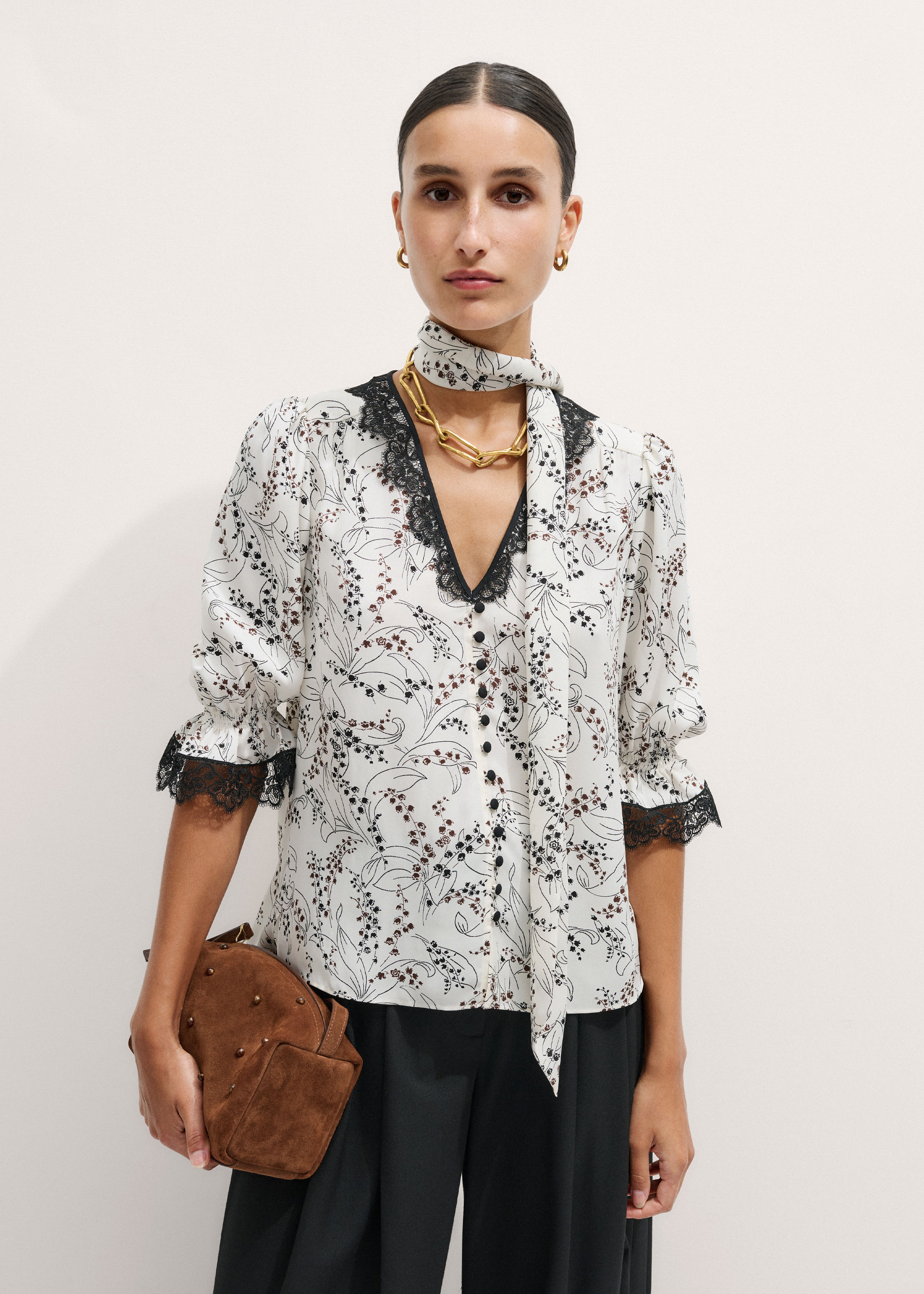 トップス verybrain lilyofthevalley print blouse verybrain lilyofthevalley print blouse Women's Cream Silk Lily Of