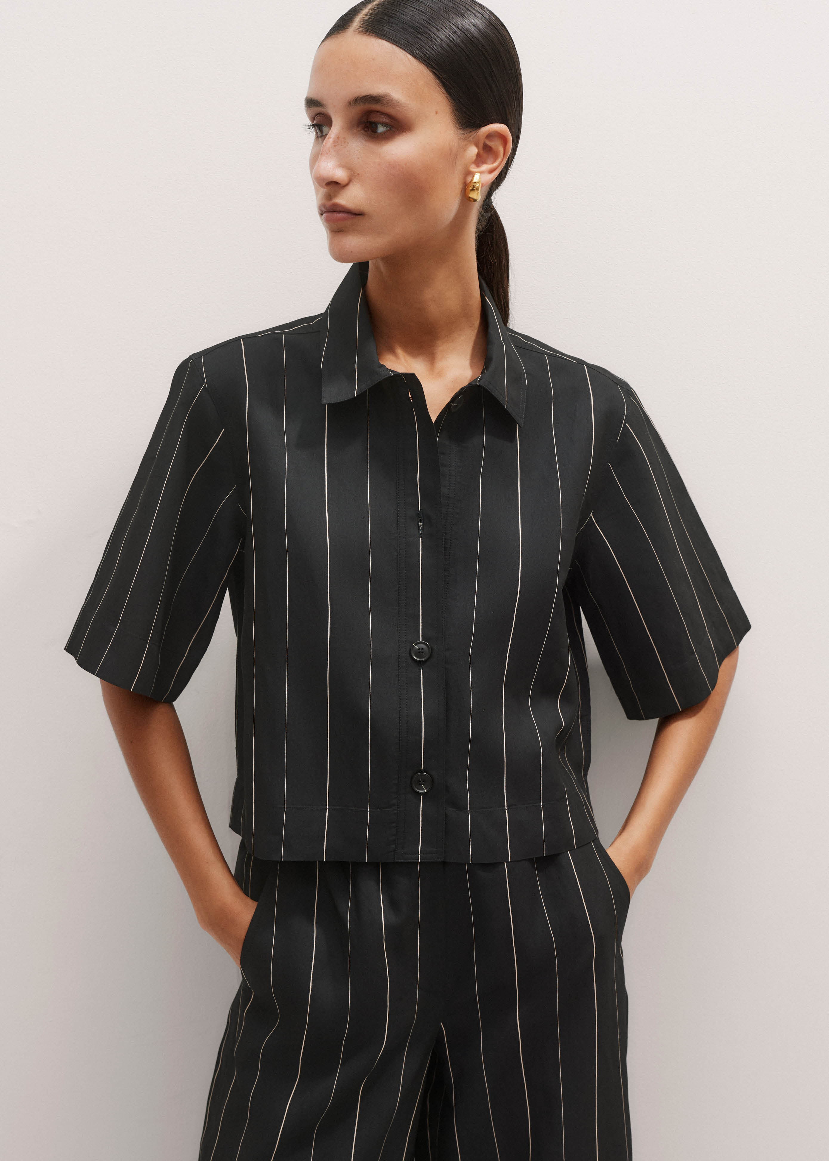Women's Black Milano Knit Short Sleeve Jacket | ME+EM