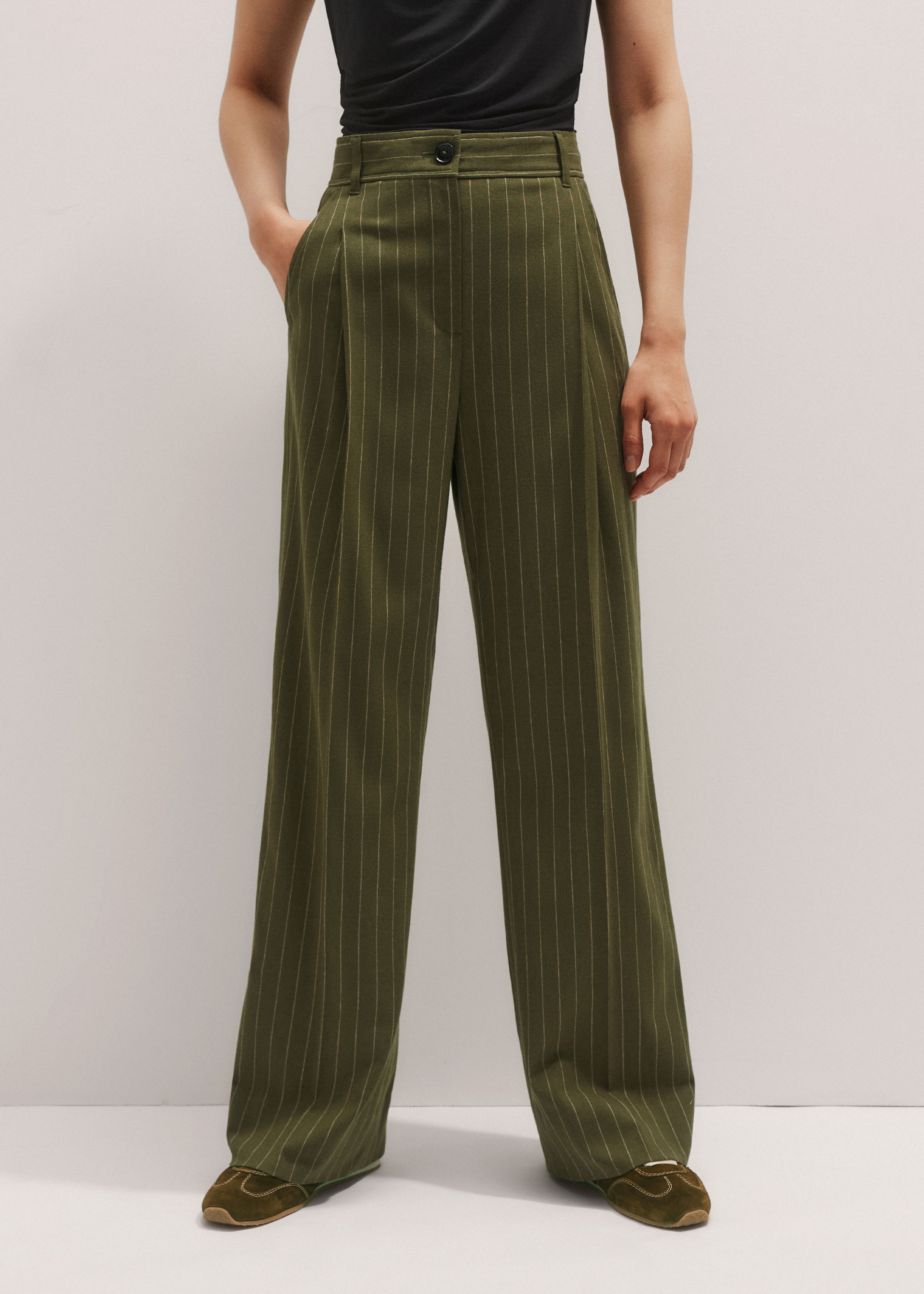 Women's Olive Tapered Pant | ME+EM