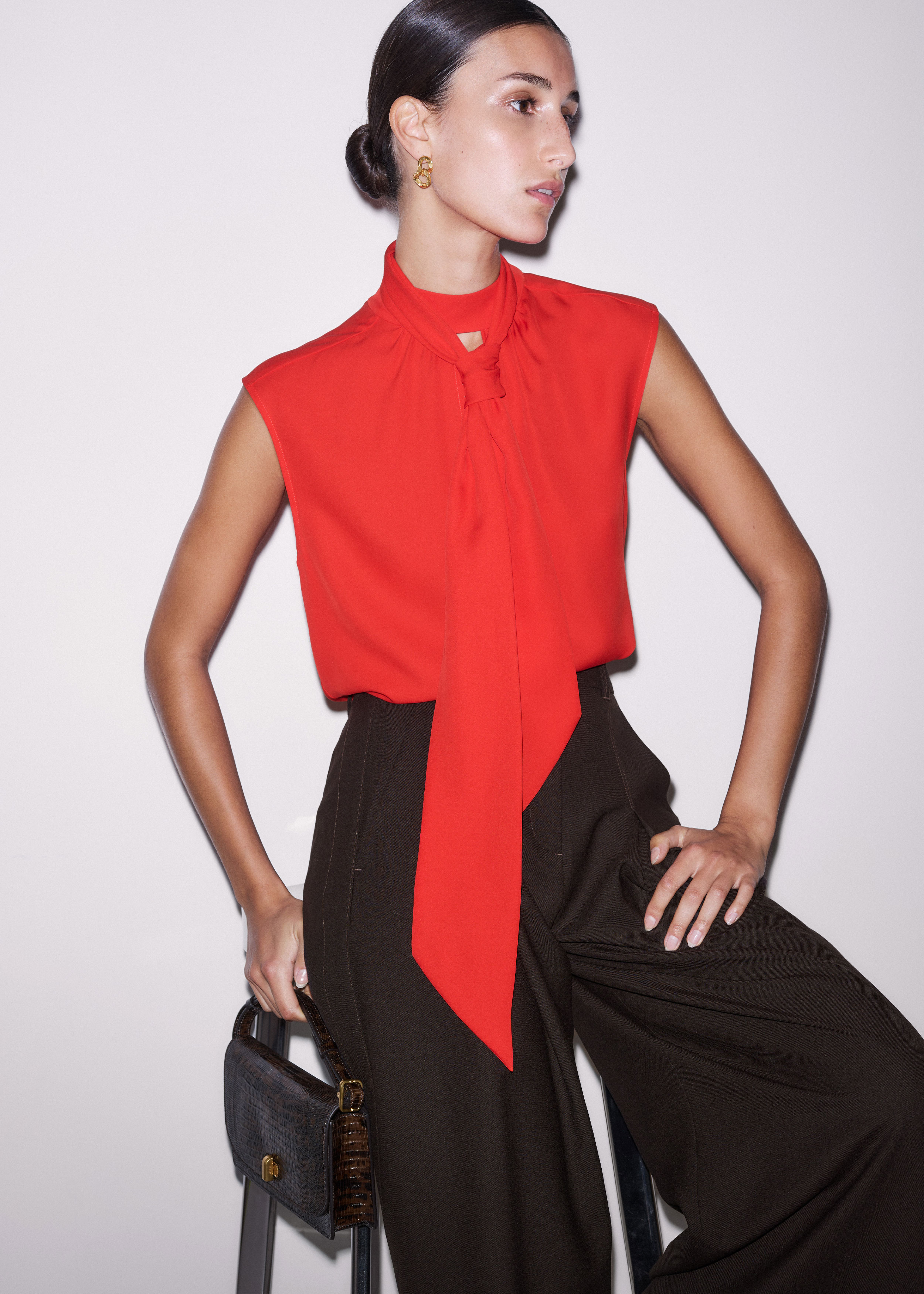 Sleeveless Top + Scarf