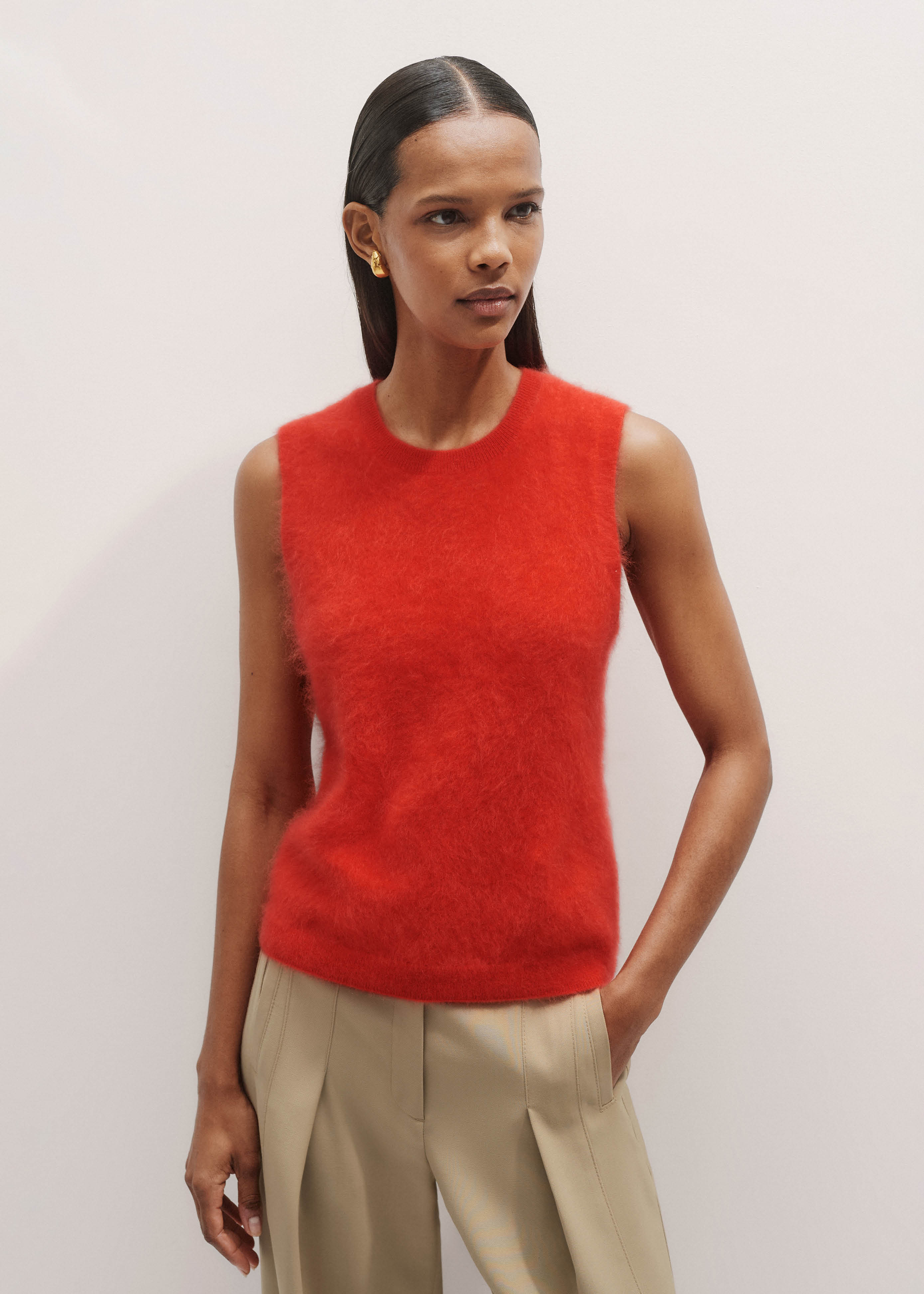 Women's Red Brushed Cashmere Slim Knit Vest | ME+EM