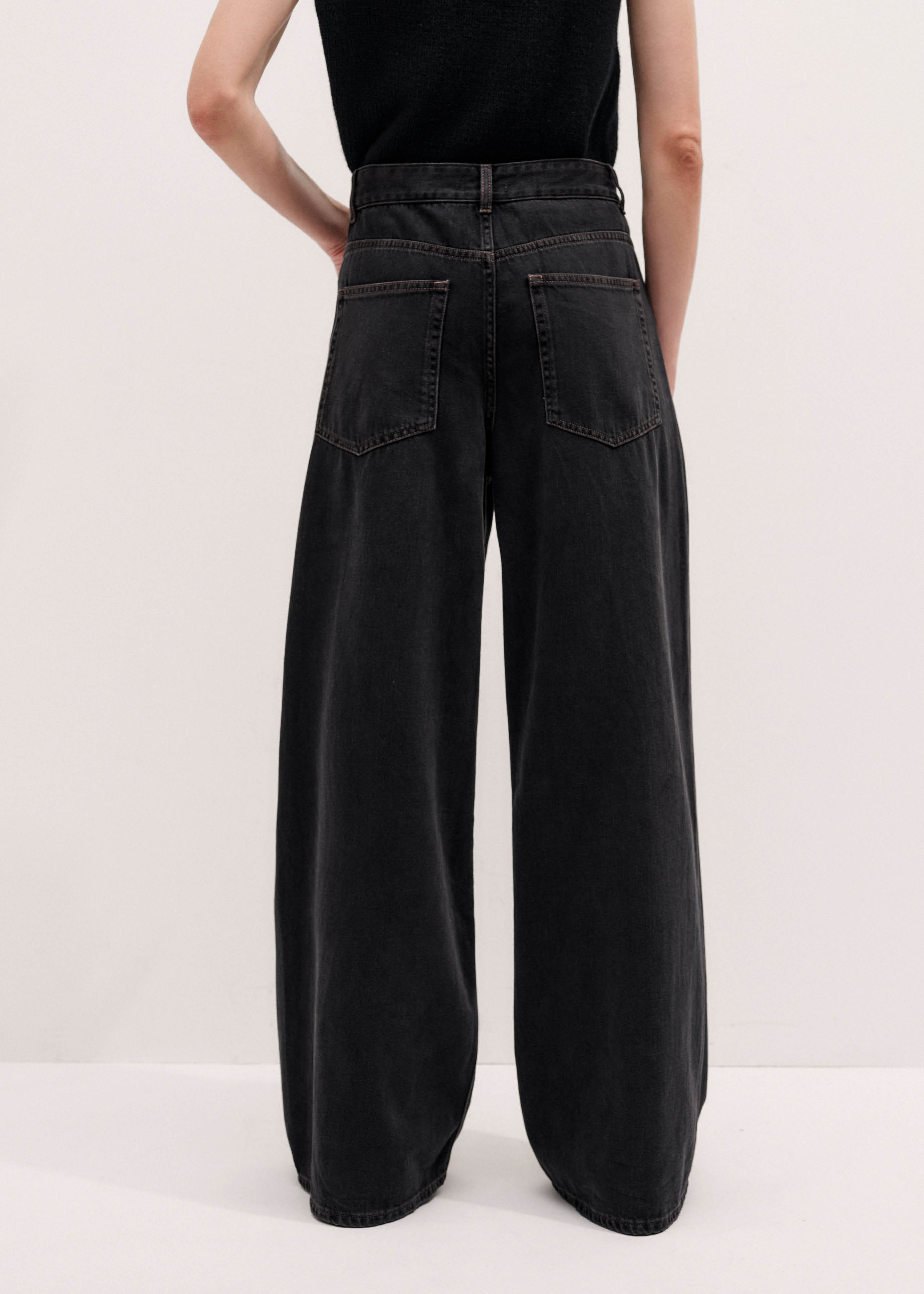 Women's Black Every-Wear Baggy Jean | ME+EM