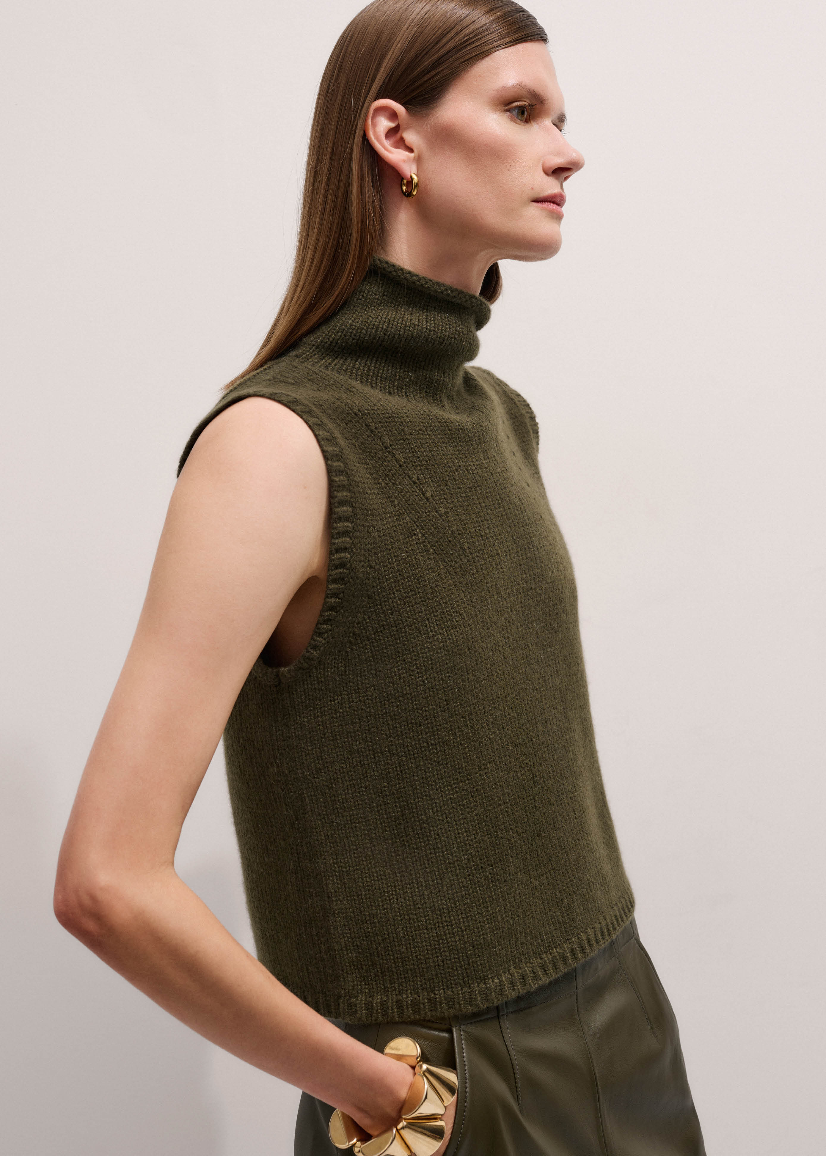 Women's Olive Green Crop Sweater Vest | ME+EM