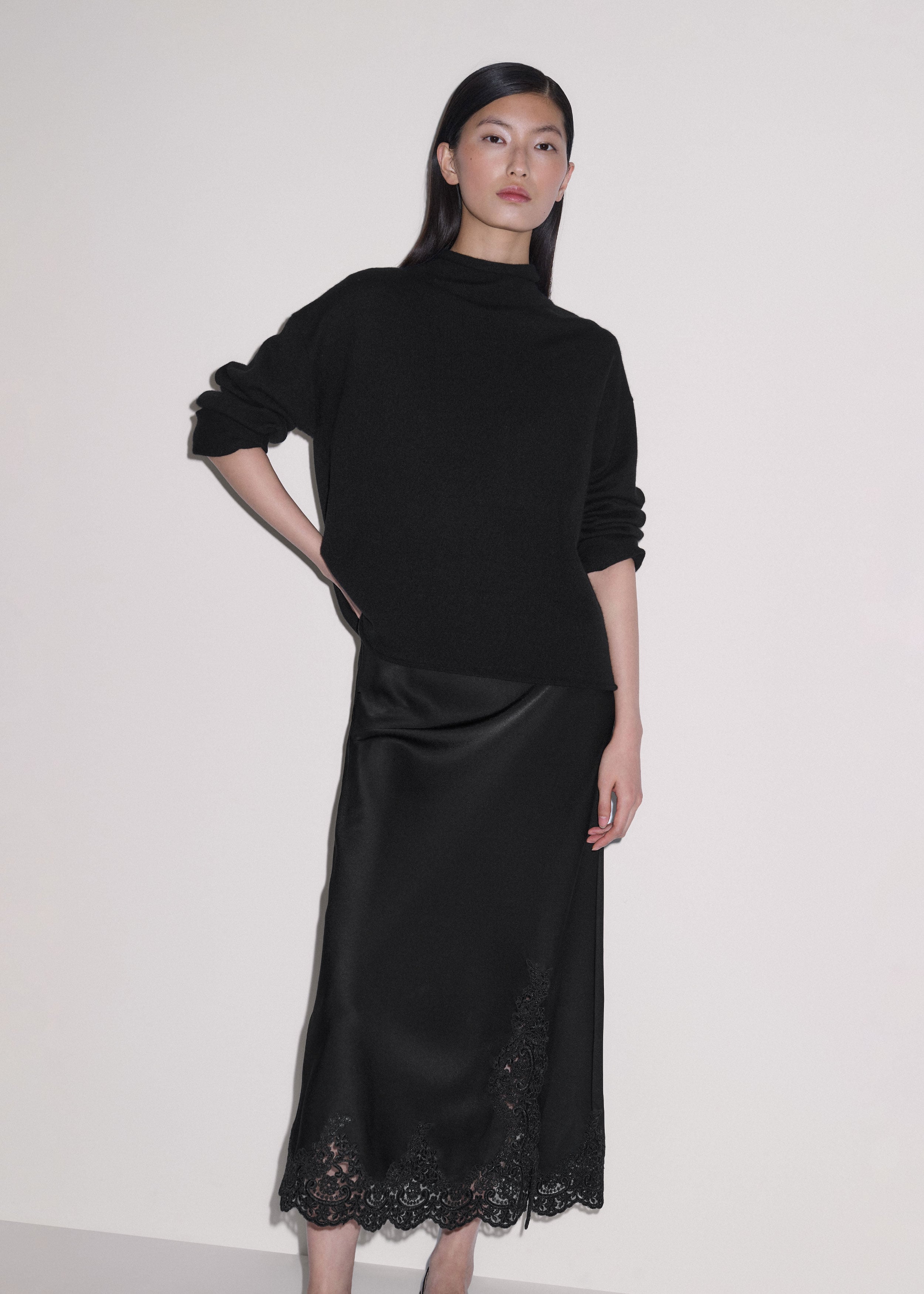 Women's Black Lace Trim Maxi Skirt | ME+EM