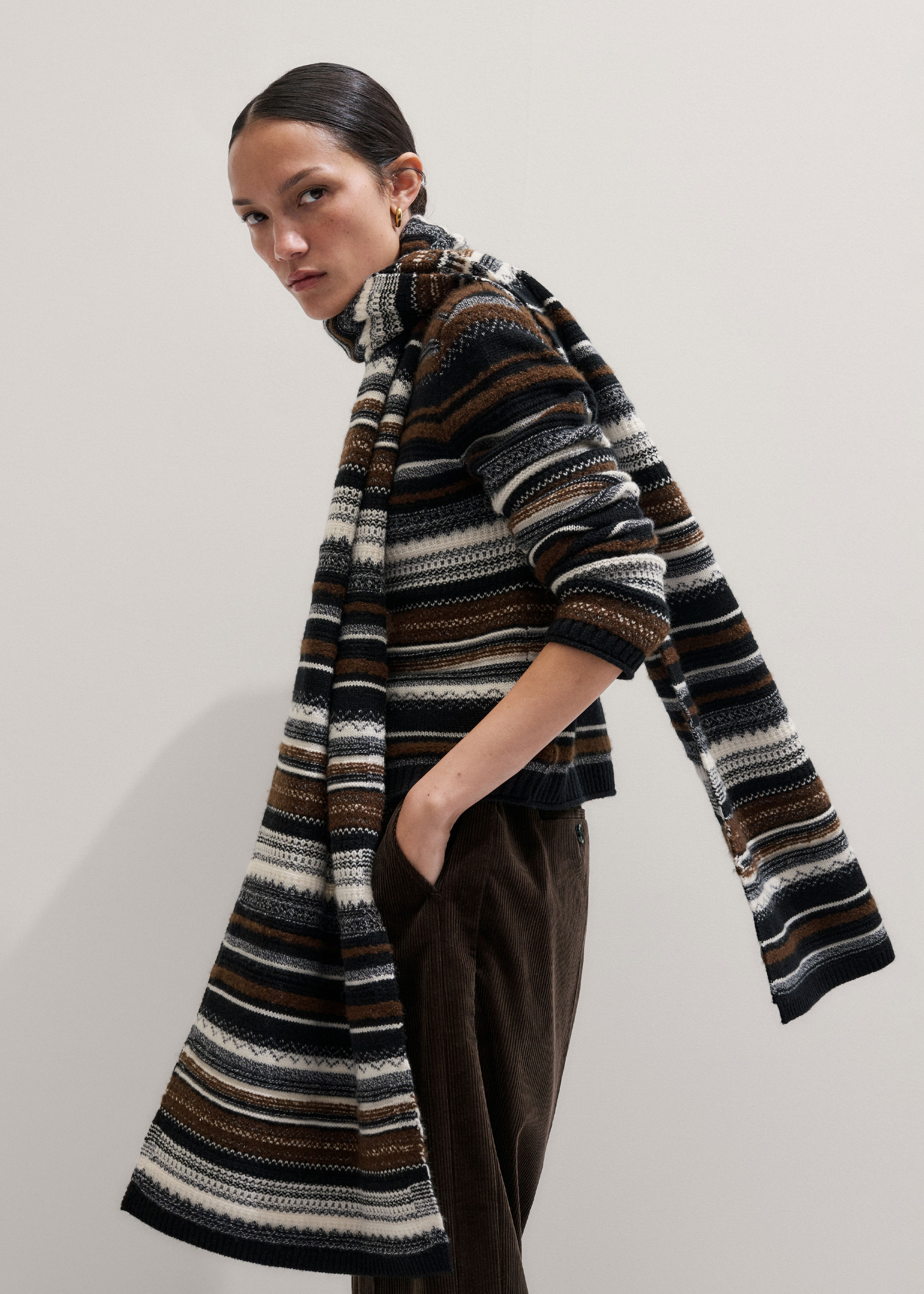 Women's Black Textured Stitch Scarf | ME+EM