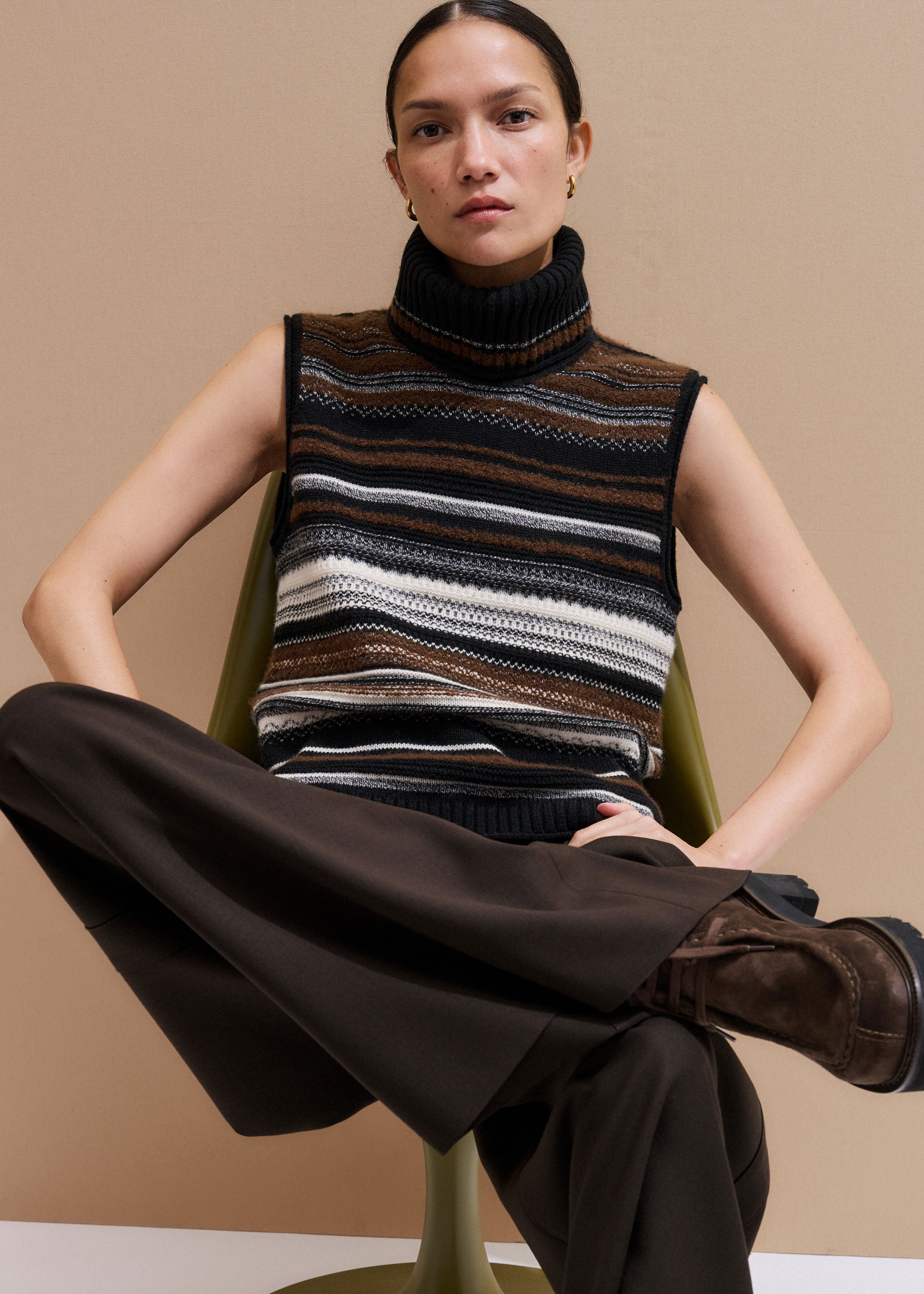 【美品】Na.e ナエ　Novel Tweed Vest_black Na.e ナエ Novel Tweed Vest_black