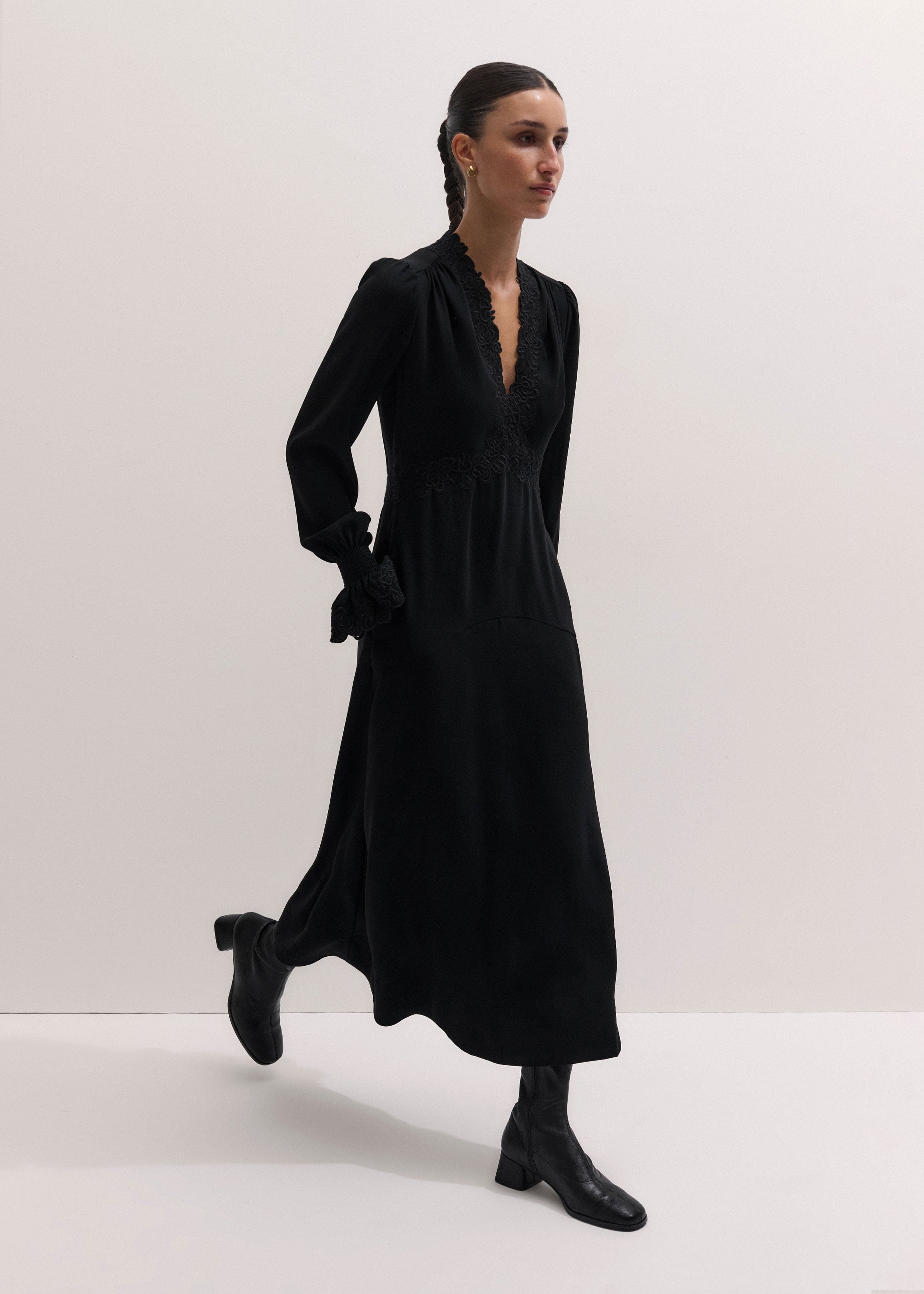 long sleeve fit and flare dress black ME+EM & Lace Detail Maxi - Women's - Fluid Crepe jen11/24 A-Line Vintage Jewel Appliques Size:QUEEN Designed for a timeless