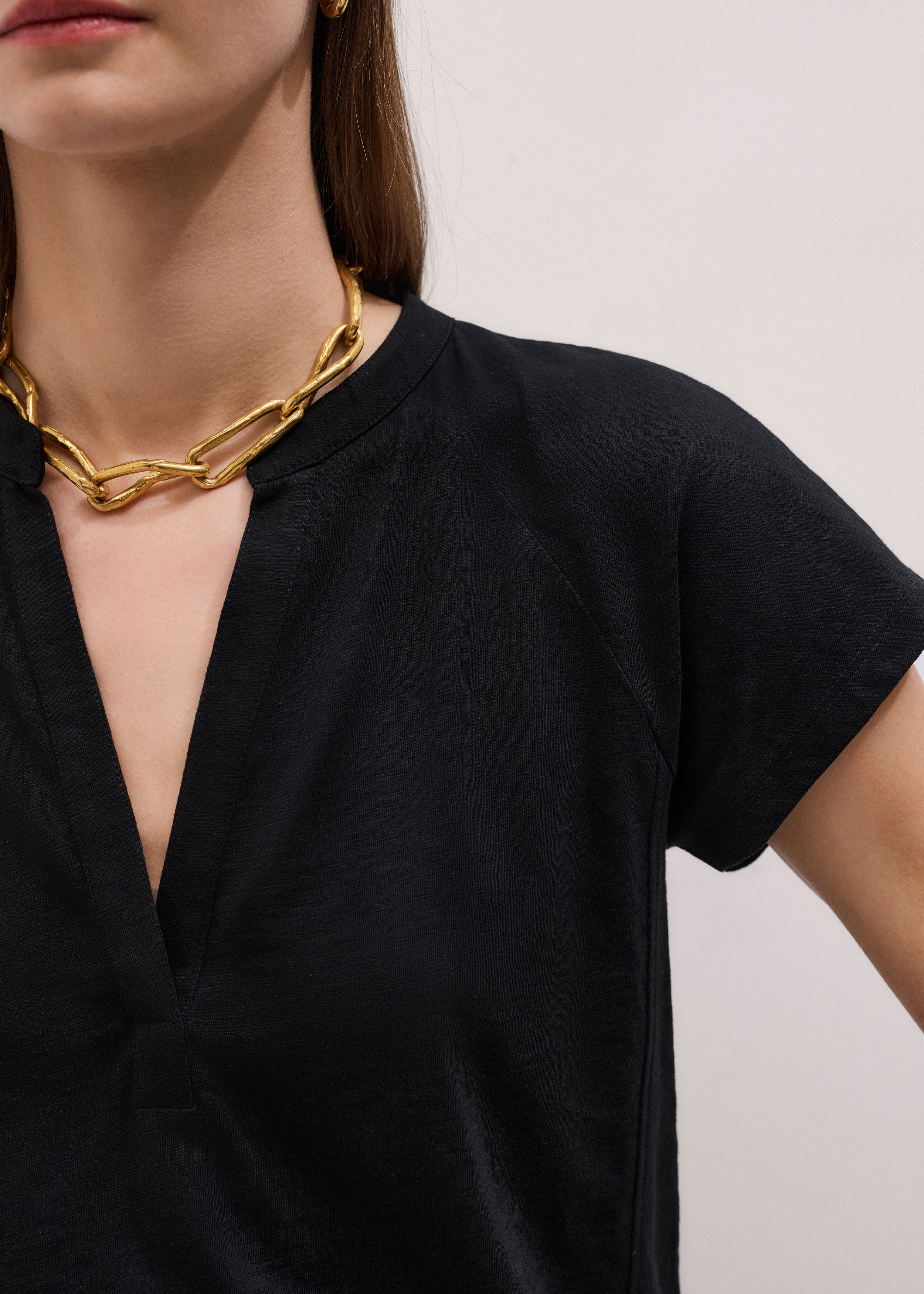 Women's Black Open Placket Swing Top | ME+EM