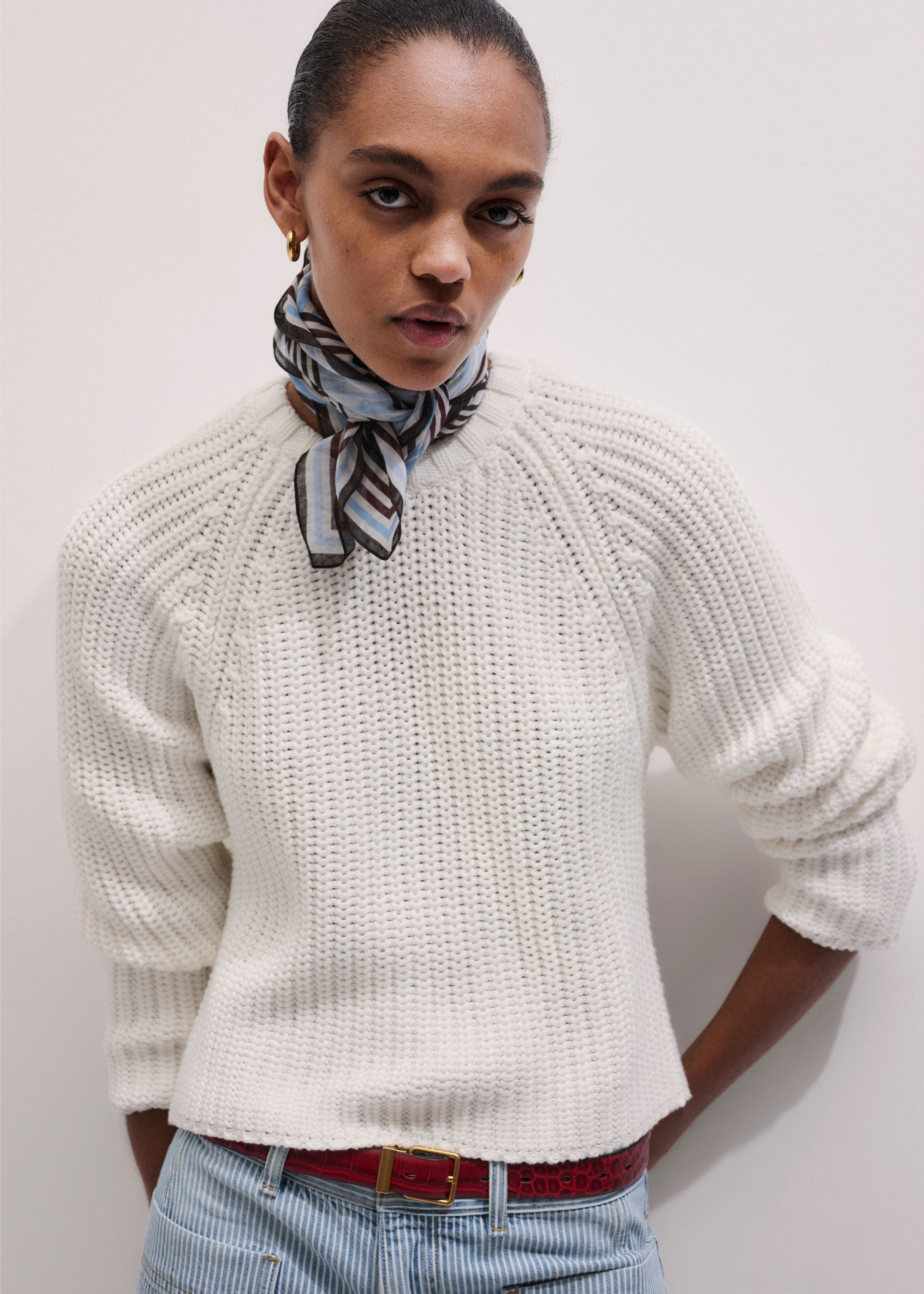 Women's White Chunky Raglan Relaxed Weekend Sweater | ME+EM