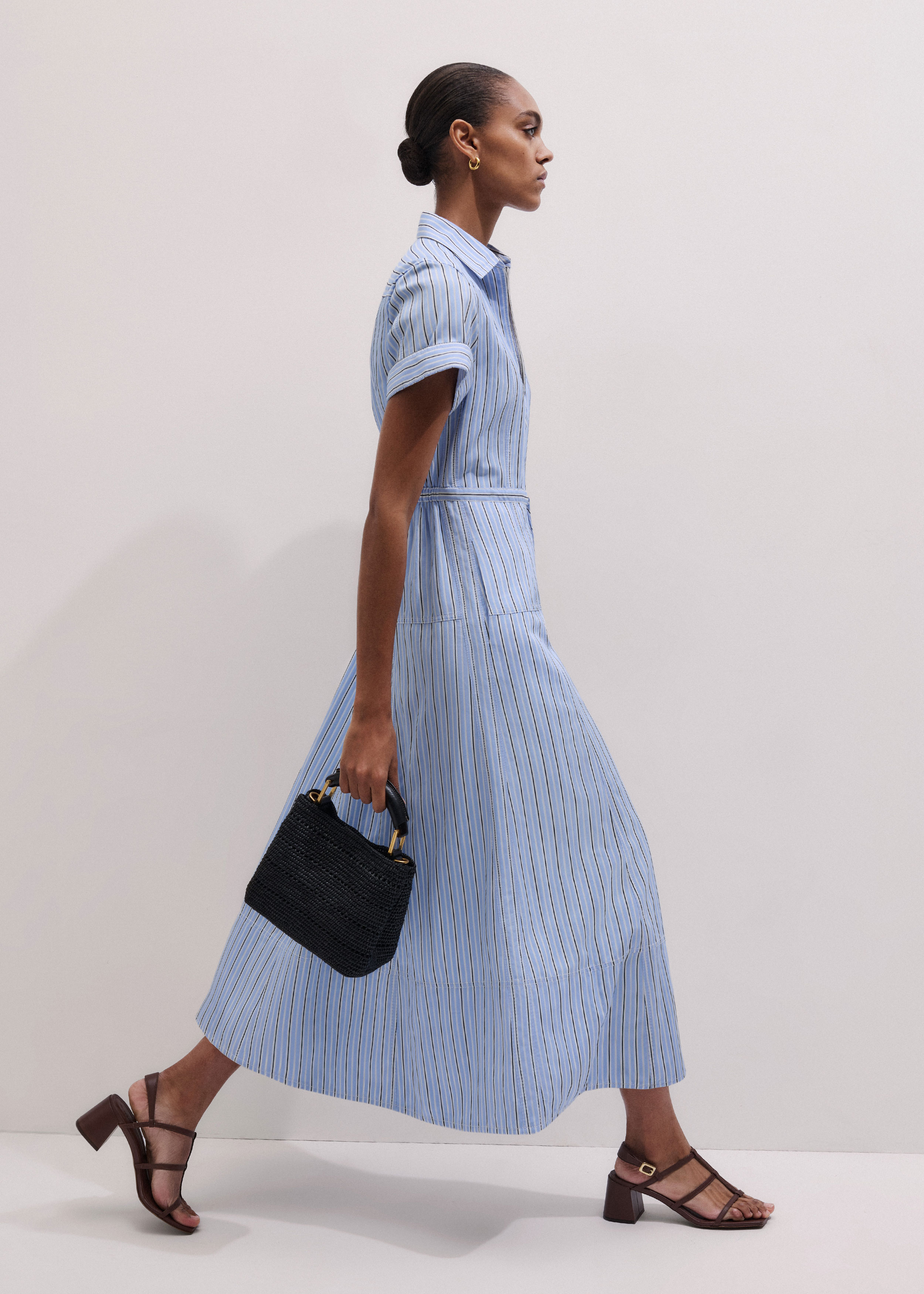 ルメール　SHIRT DRESS WITH DRAWSTRING Women's Blue Drawstring Waist Zip Neck Maxi Shirt Dress | ME+EM