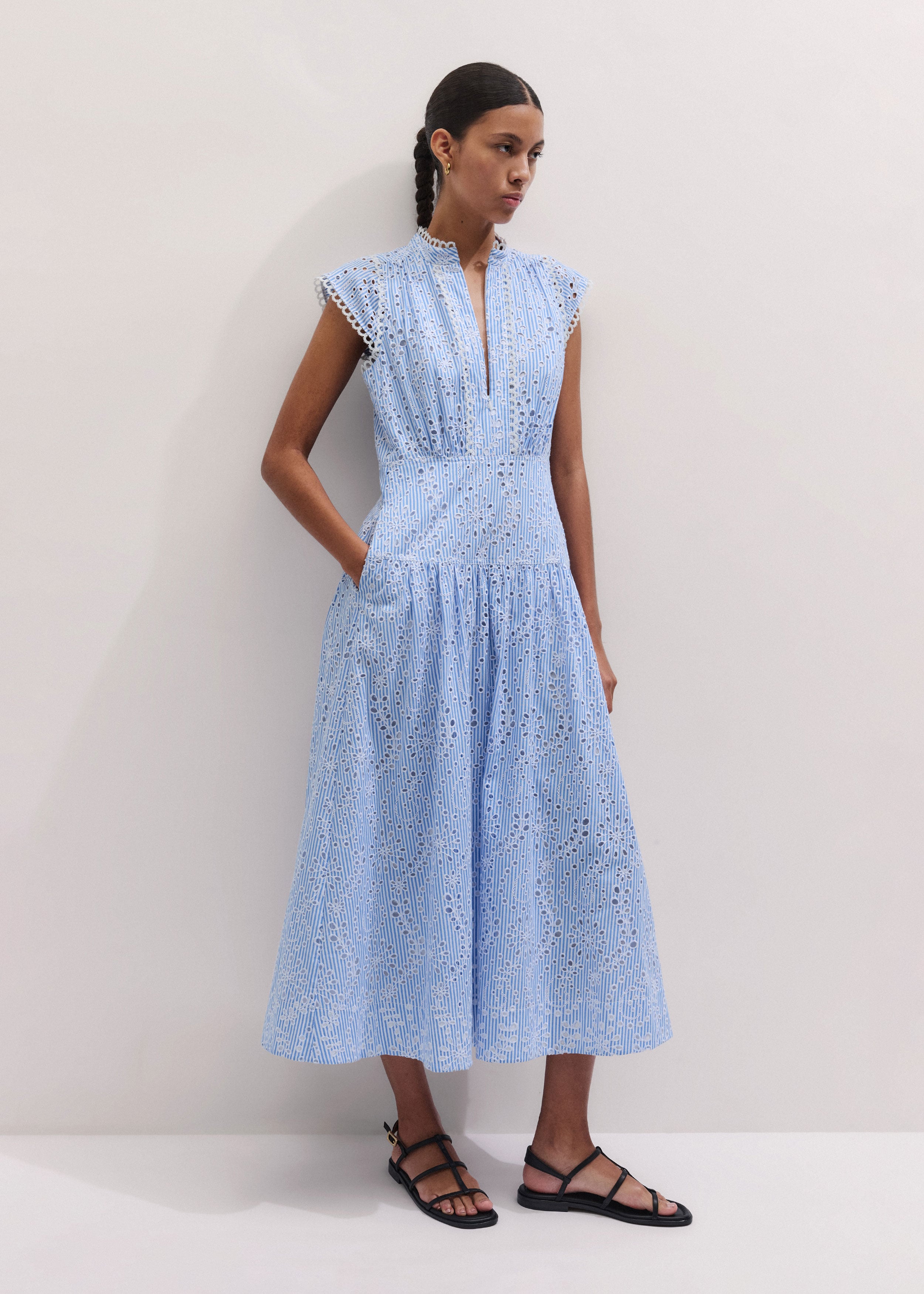 cut out floral midi dress Tiered Floral Cutout Midi Dress
