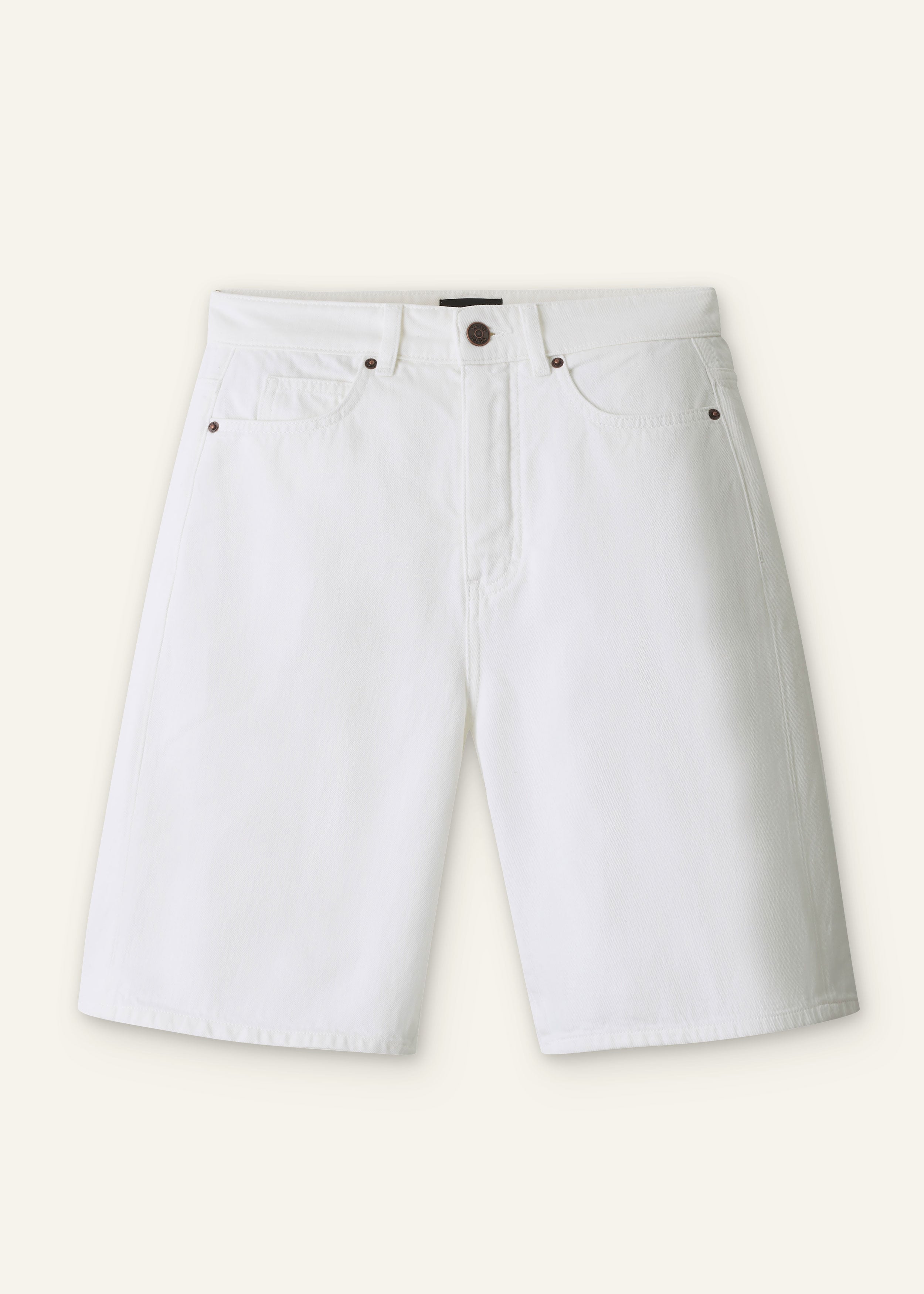 ME+EM Bermuda Short in Soft White Wash